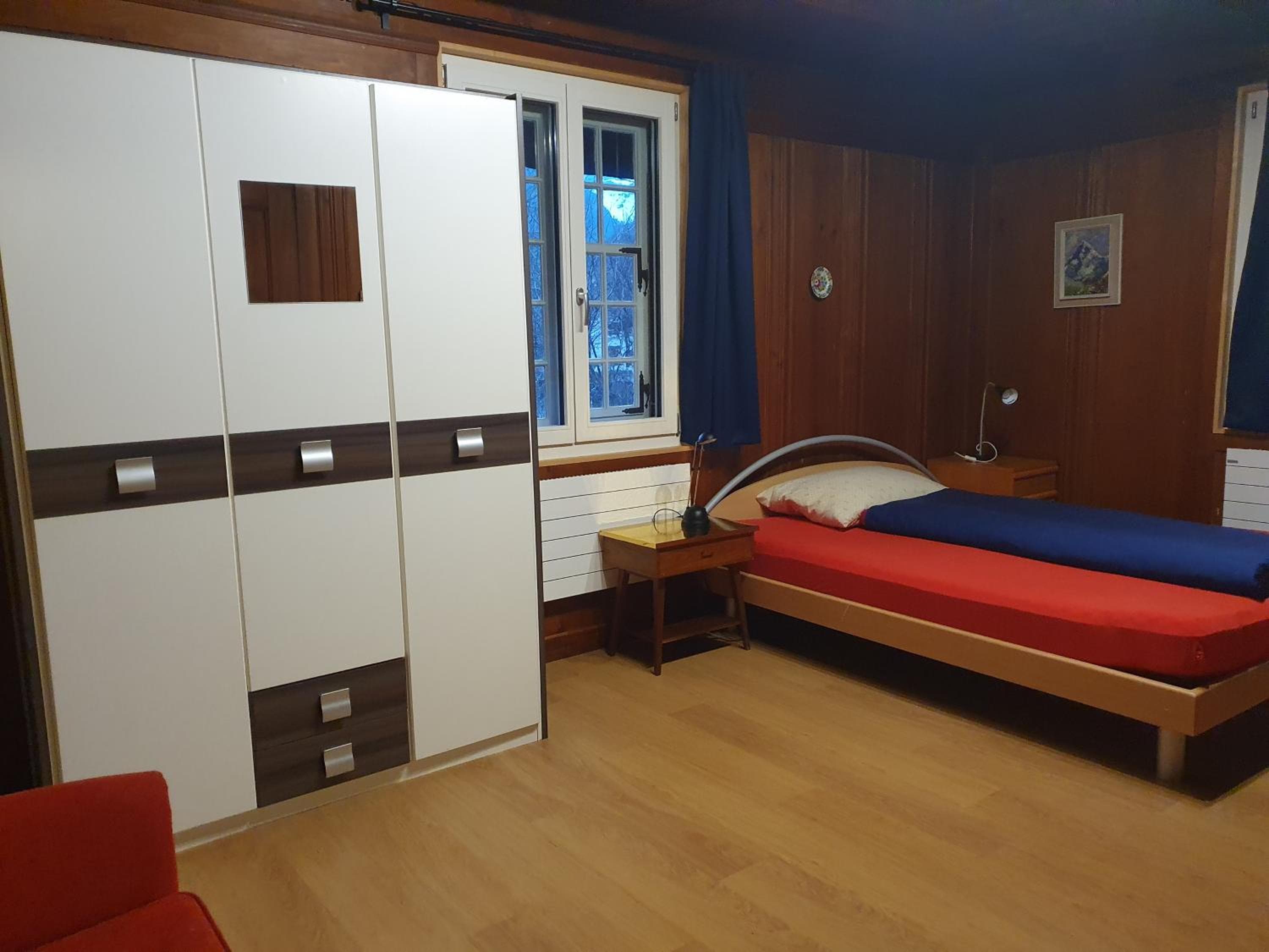 Traditional Swiss-Flat