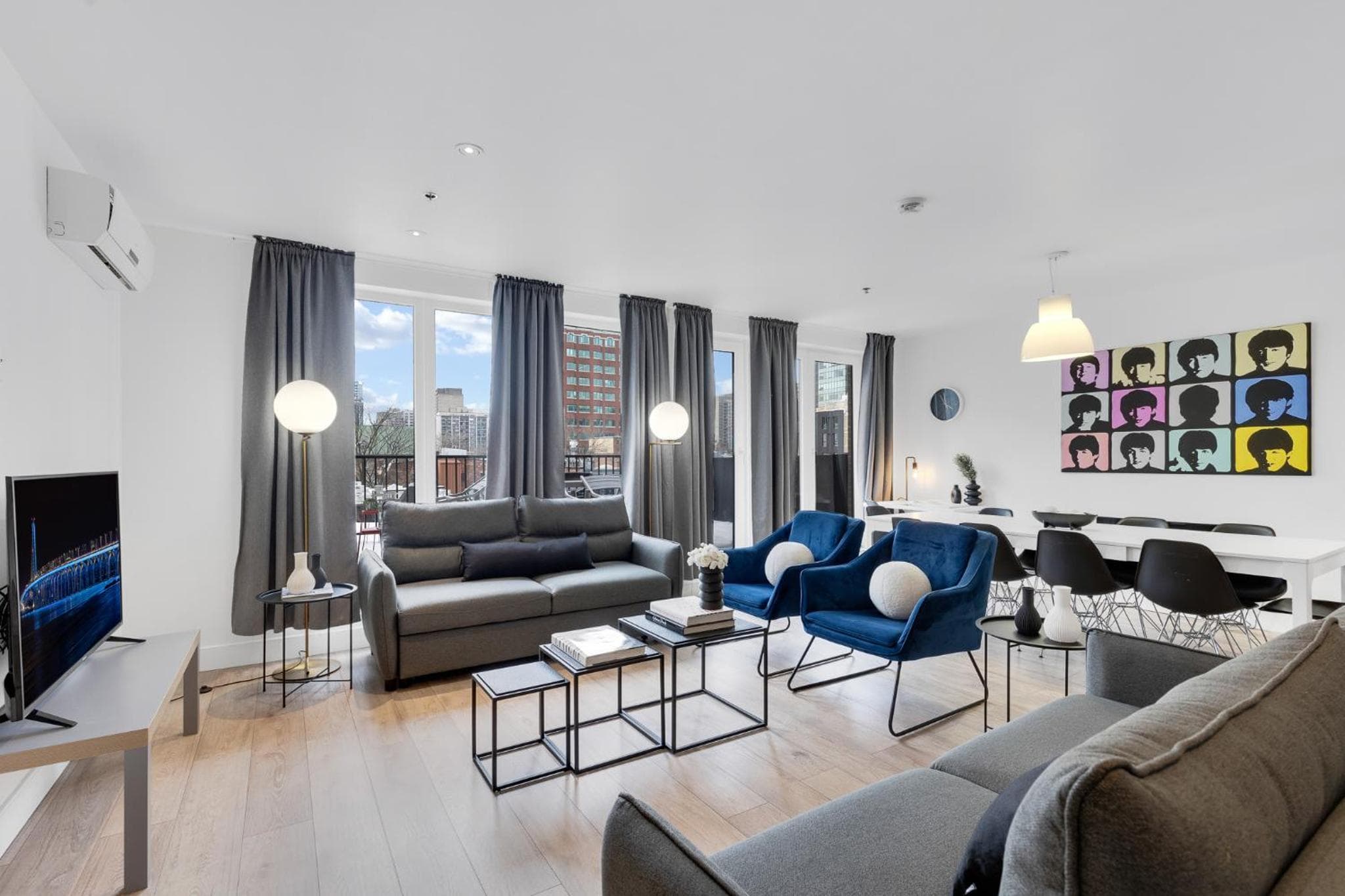 LiV MTL Downtown Montreal Spacious Suites