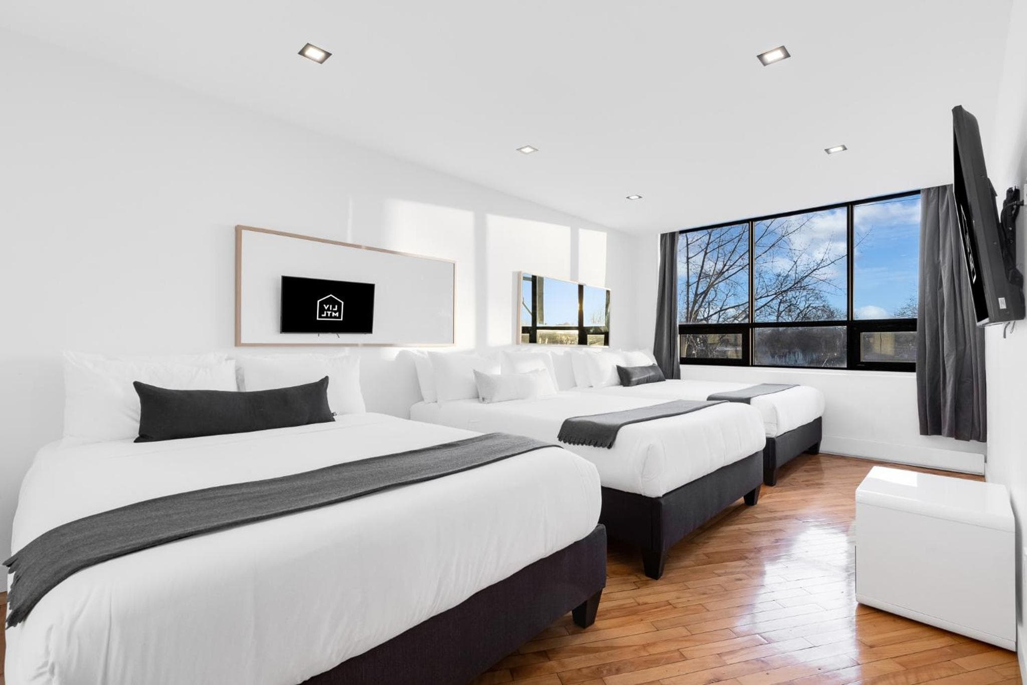 LiV MTL Plaza Grand Luxe Penthouse Near Downtown Montreal
