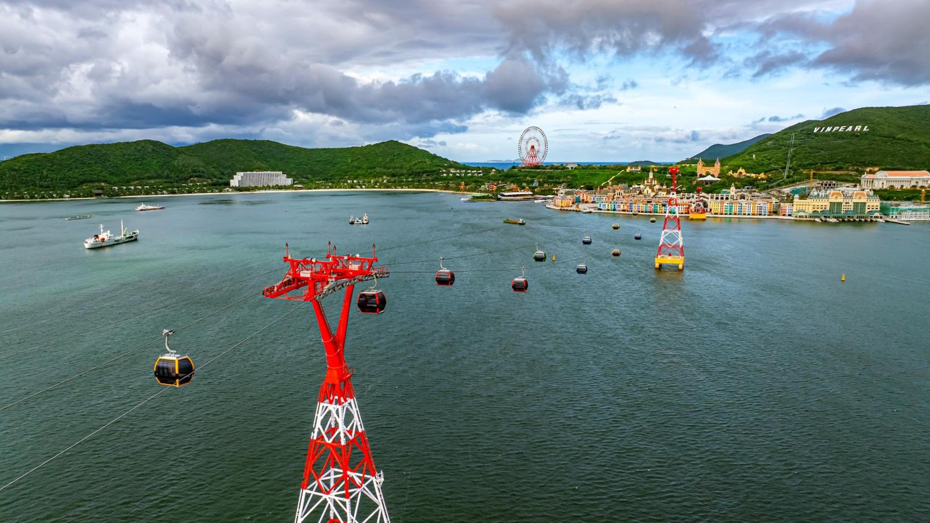 Vinpearl Luxury Nha Trang