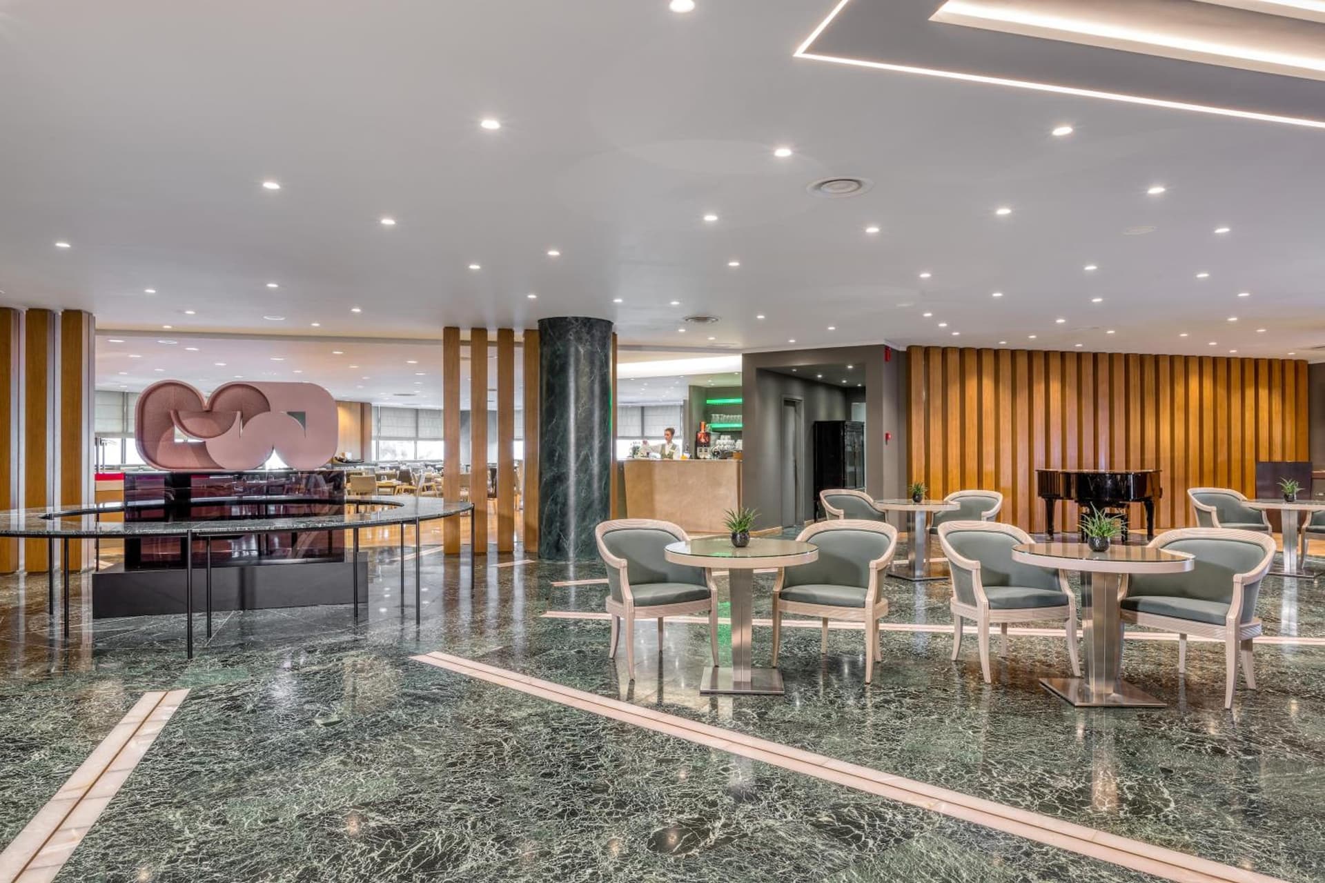 Divani Caravel