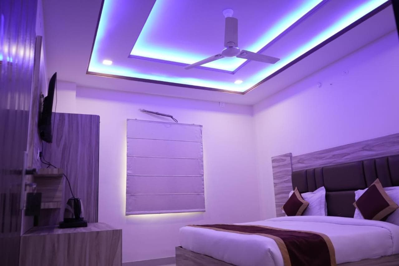 Shri Vasudev Dham