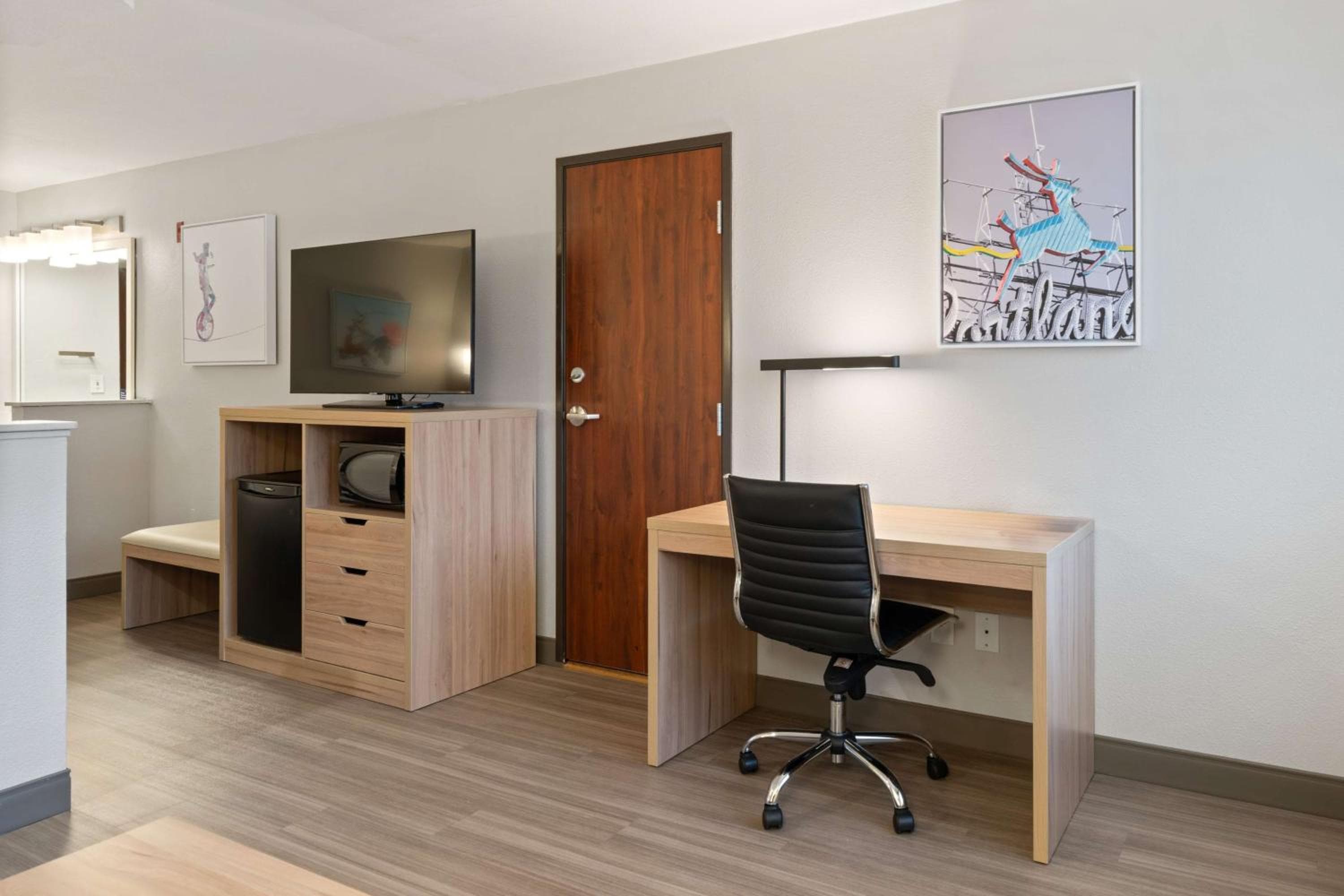 Best Western Lake Oswego Hotel & Suites