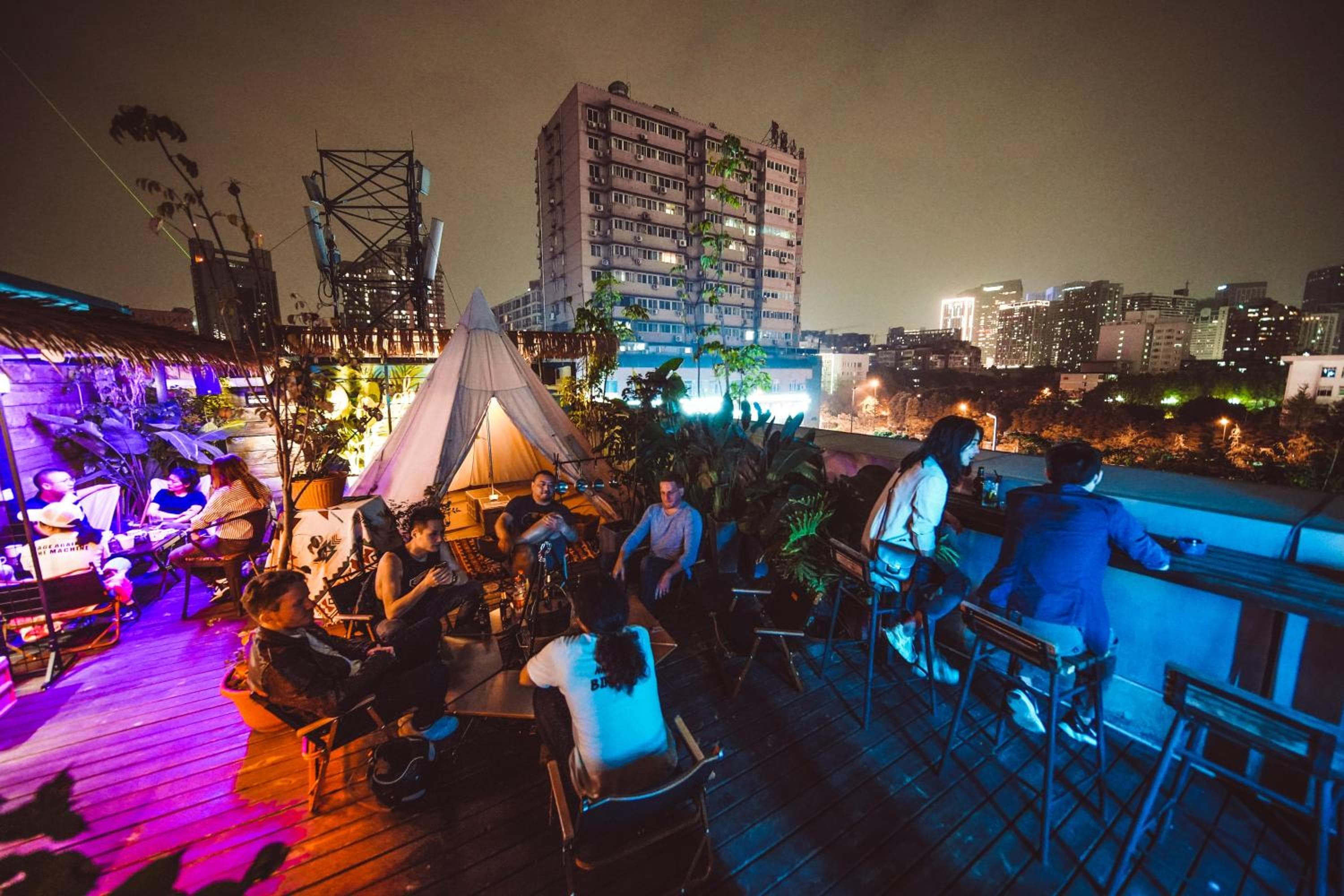 POSHPACKER - Chengdu Flipflop Hostel