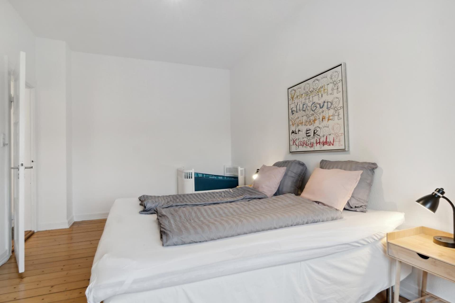 Come Stay 2BR Lejlighed nær Centrum & Togstation