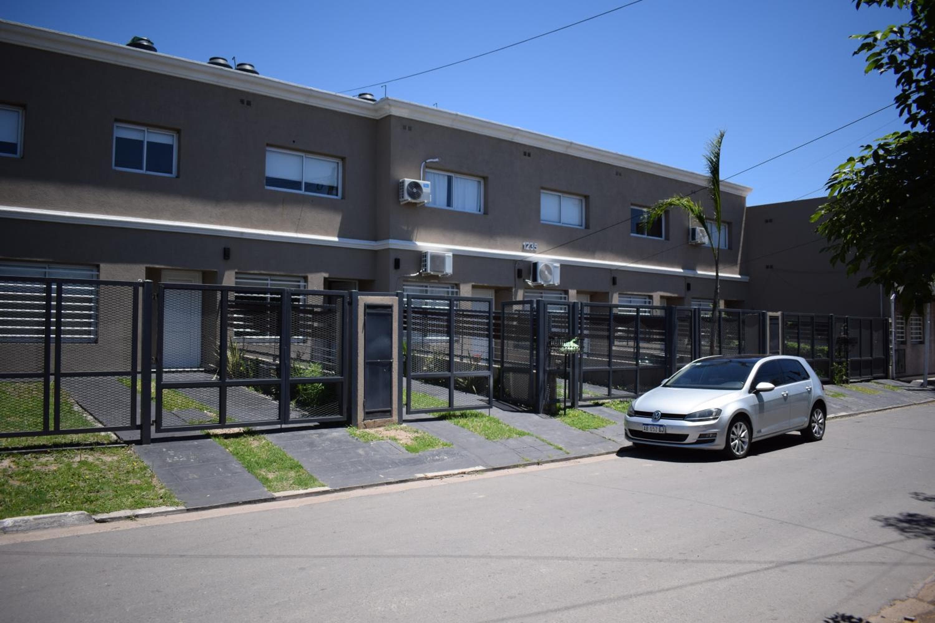 Duplex Jacaranda II