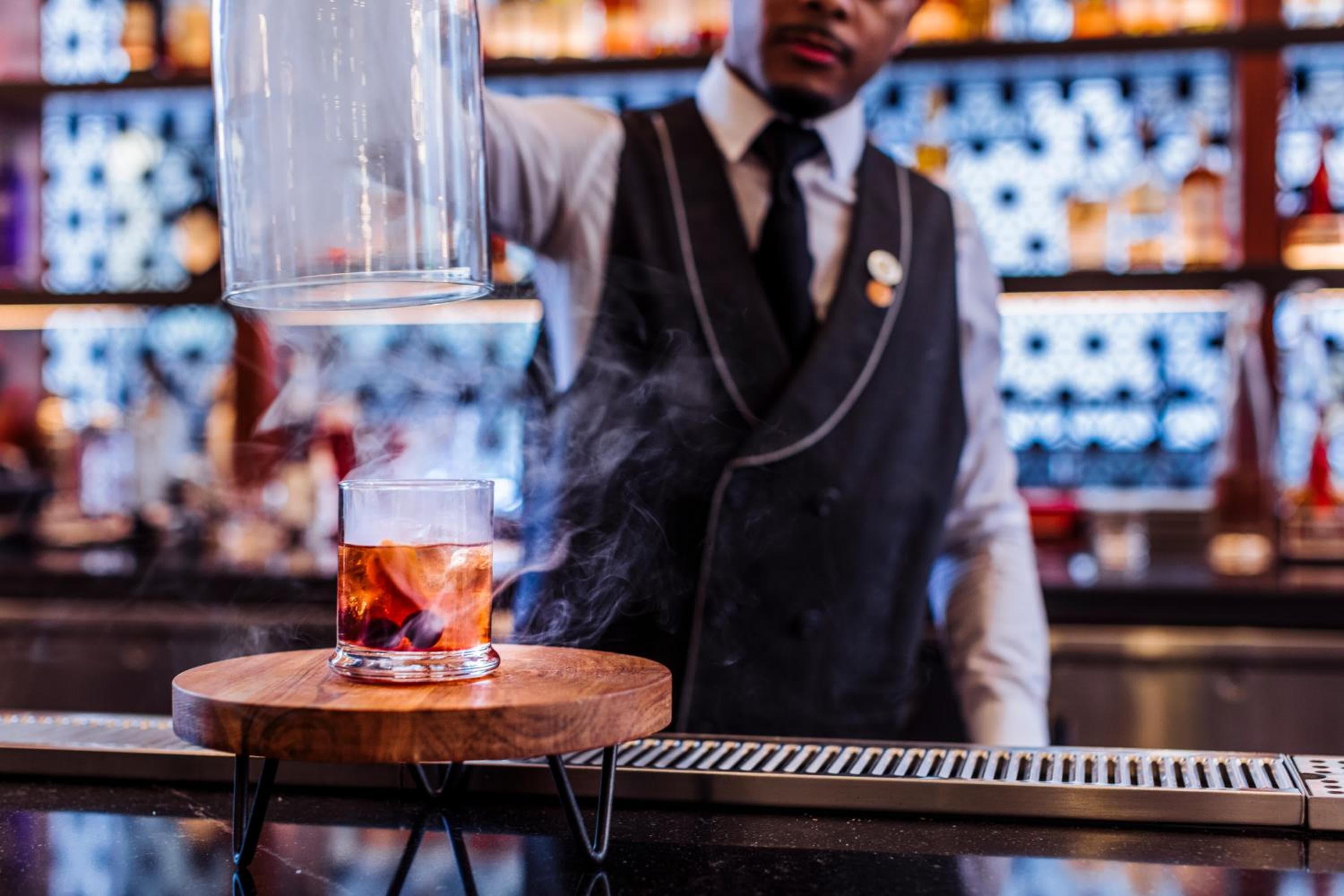 The Candler Hotel Atlanta, Curio Collection by Hilton