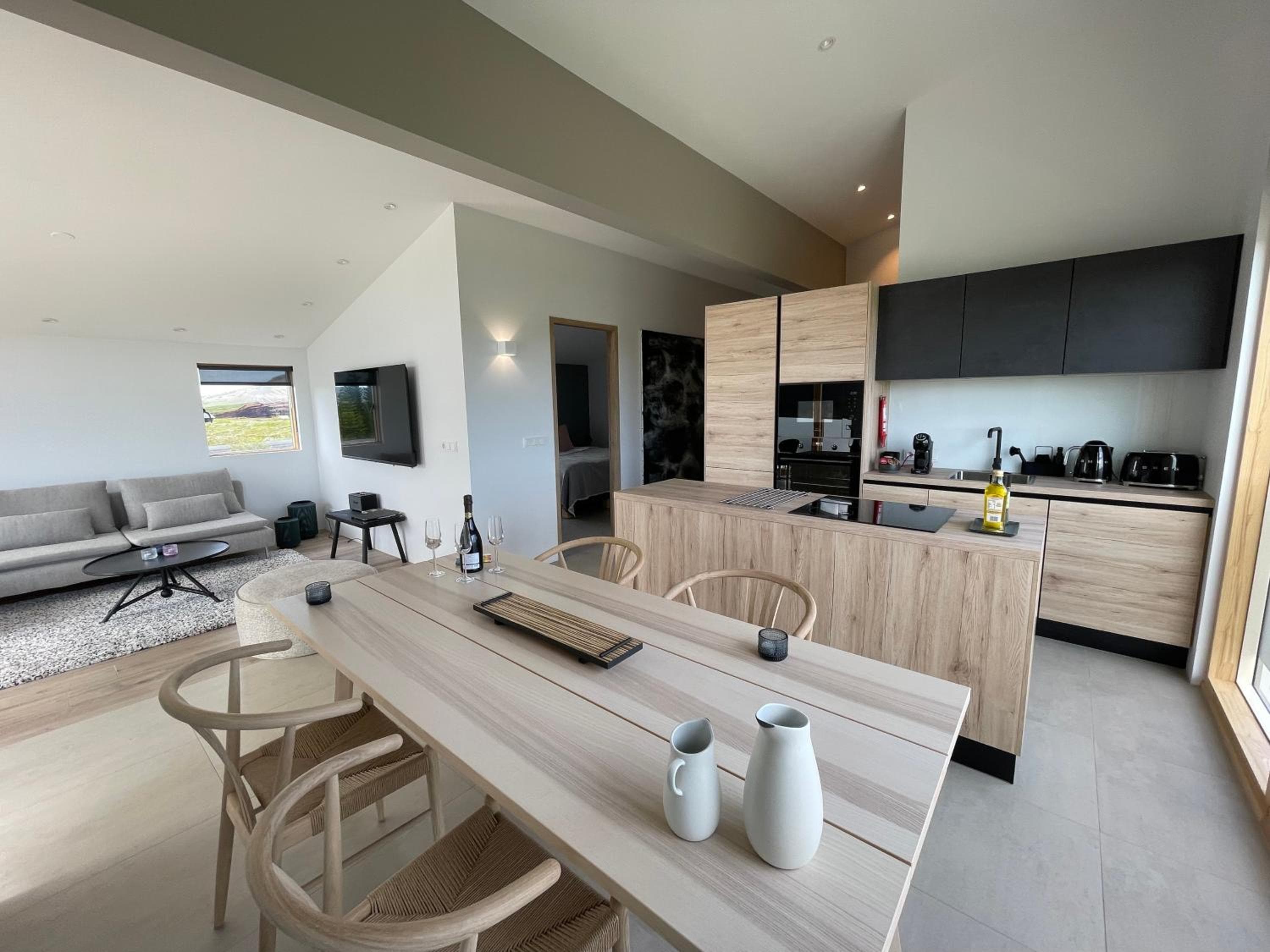 Kerbyggd: Luxury house and cottage in golden circle