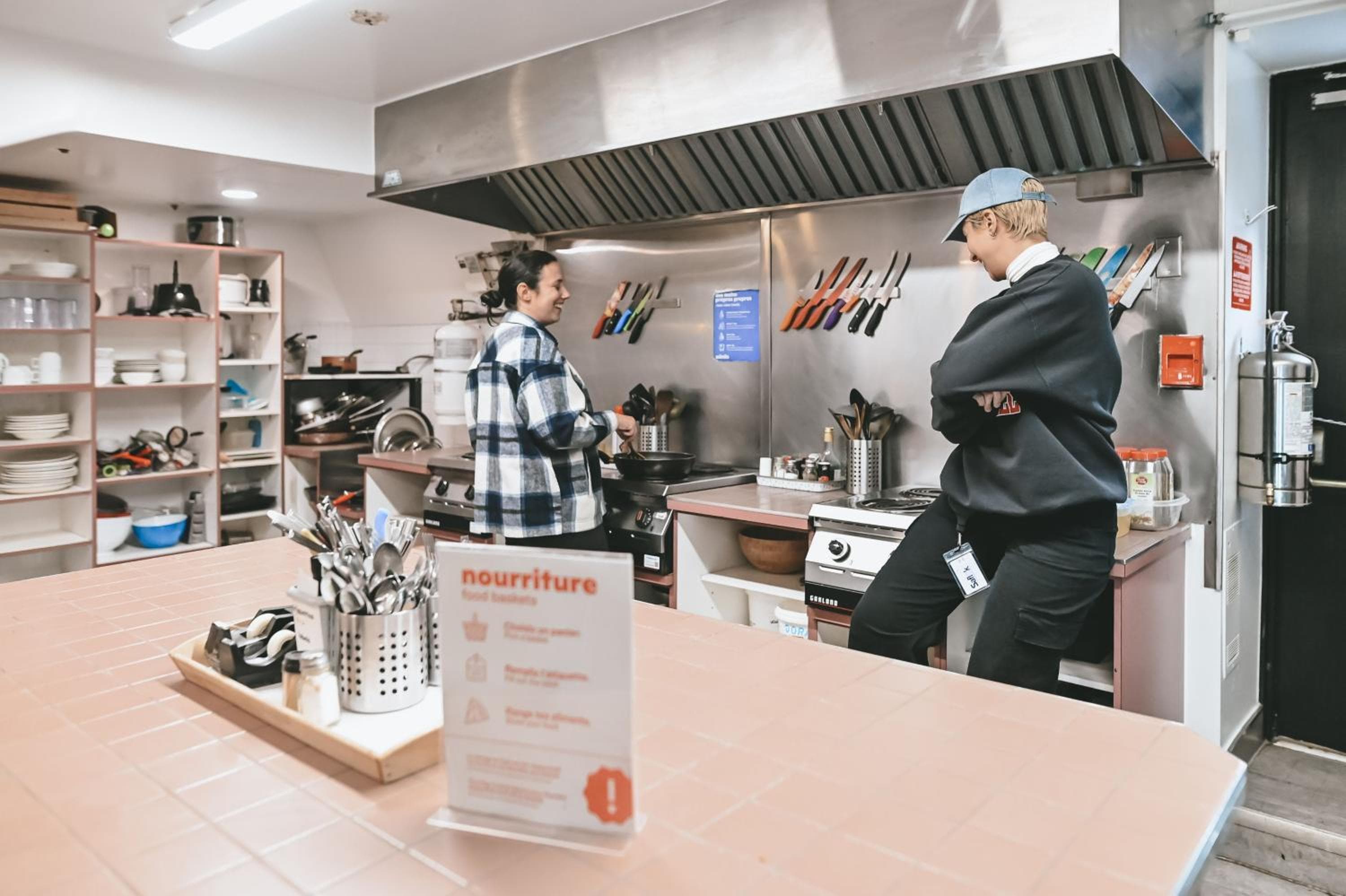 Auberge Saintlo Montréal Hostel