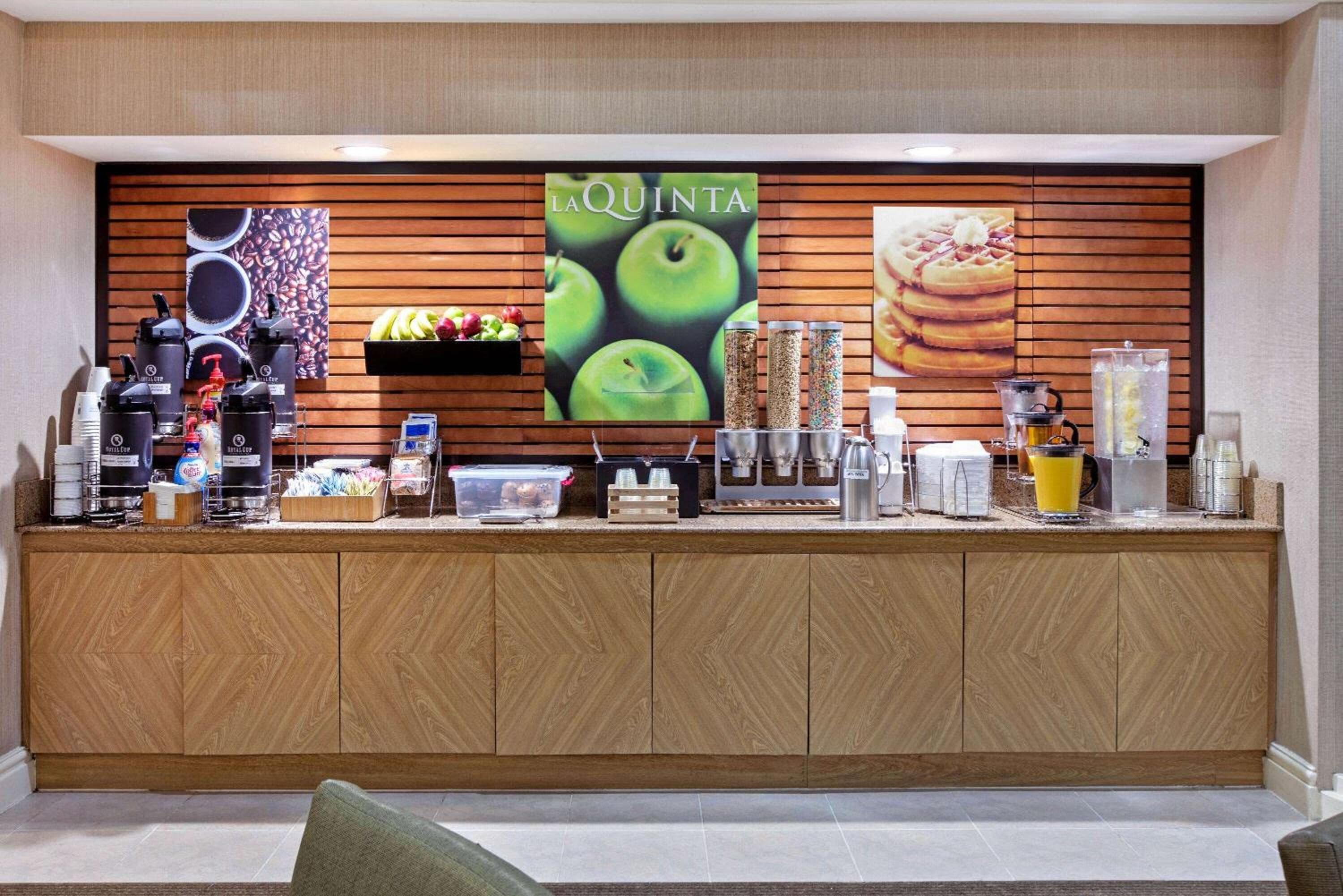 La Quinta by Wyndham Dallas DFW Airport North