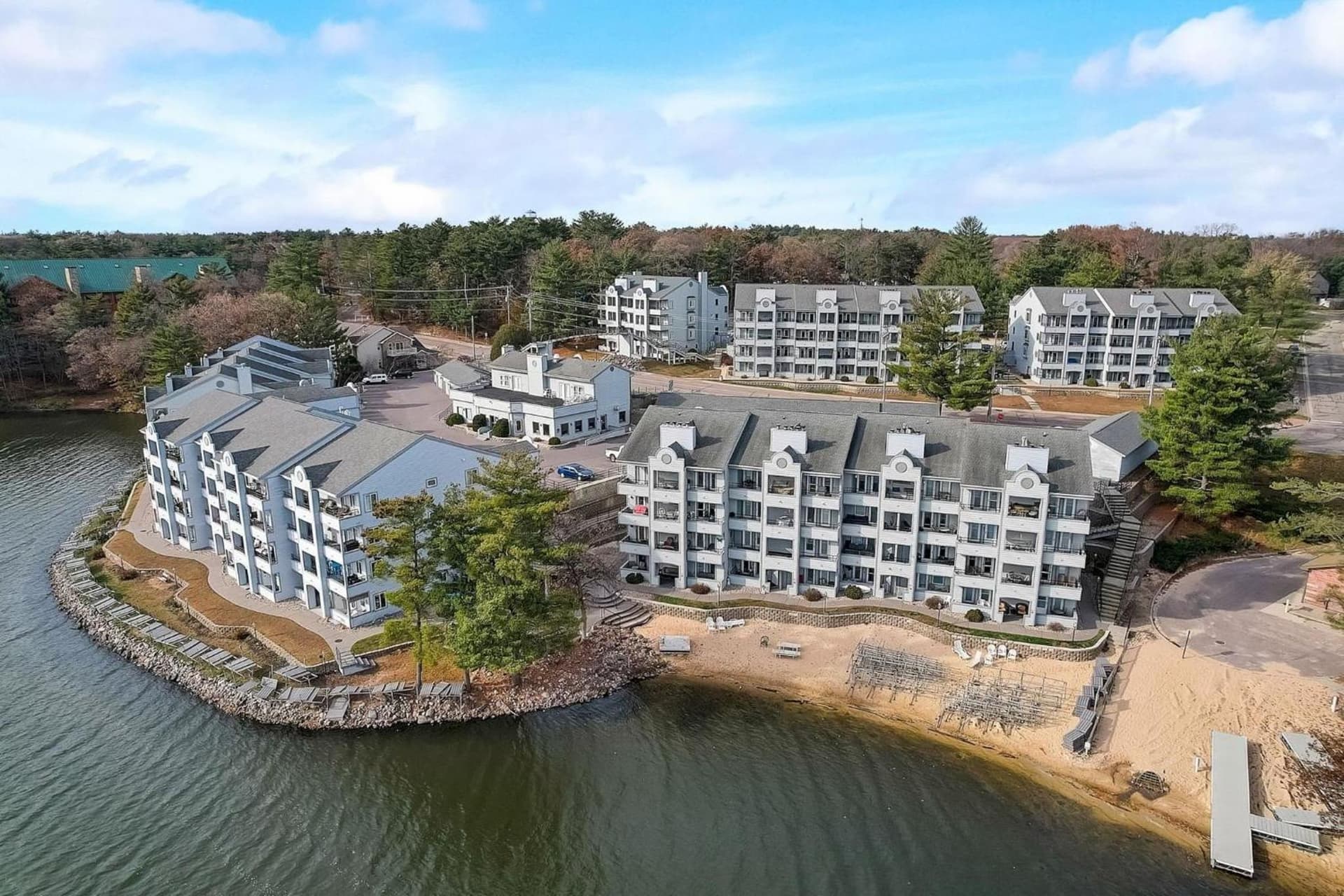 Dells Lake Villa At Lighthouse Cove Condominiums