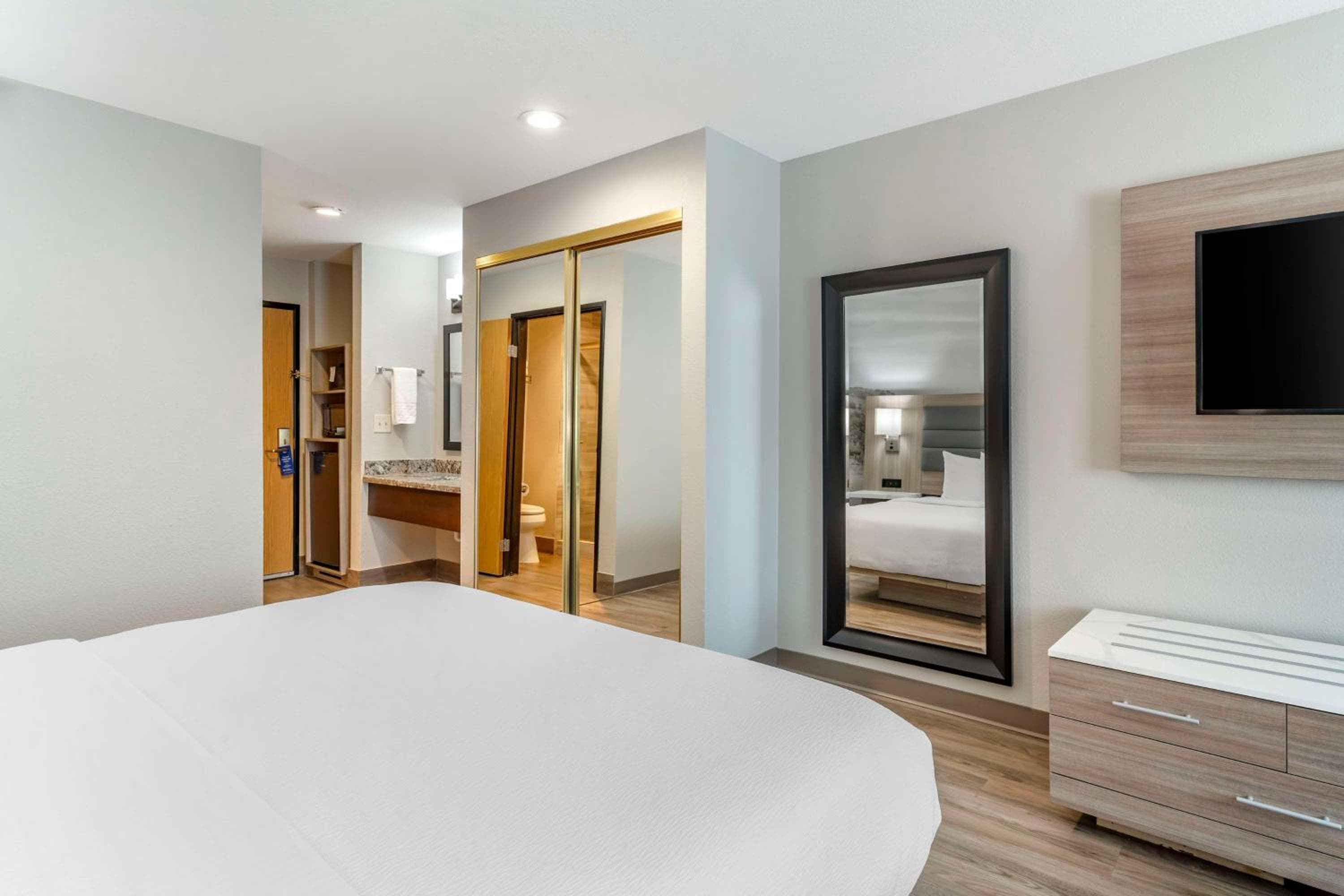 Best Western Plus Vineyard Inn