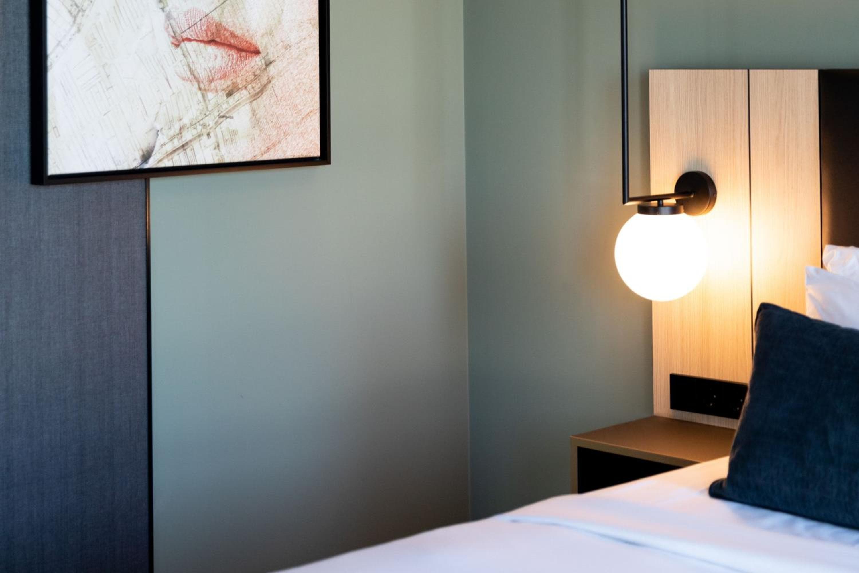 Renaissance Amsterdam Schiphol Airport Hotel