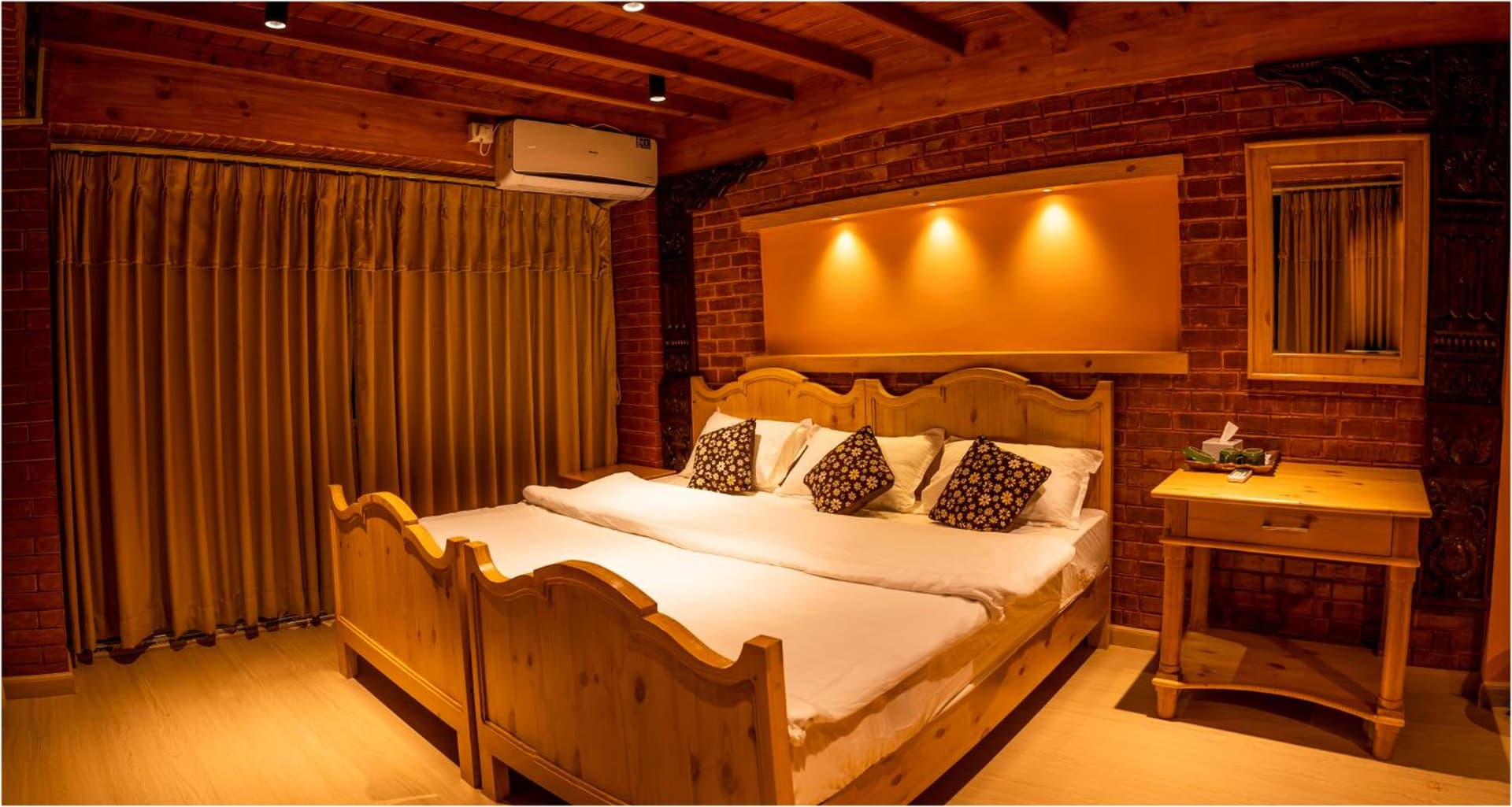 Nag Pukhu Guest House