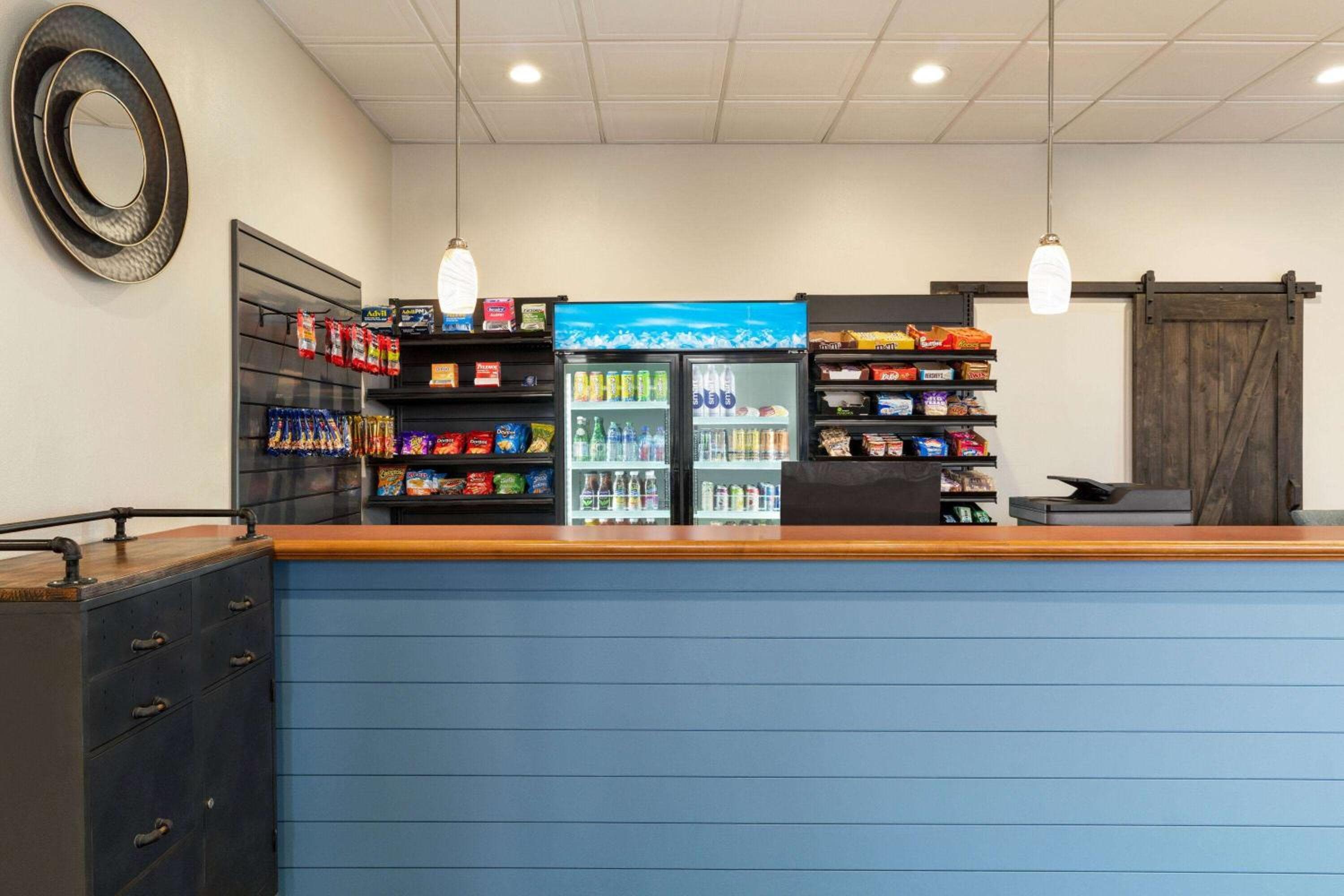 Days Inn & Suites by Wyndham Lancaster Amish Country
