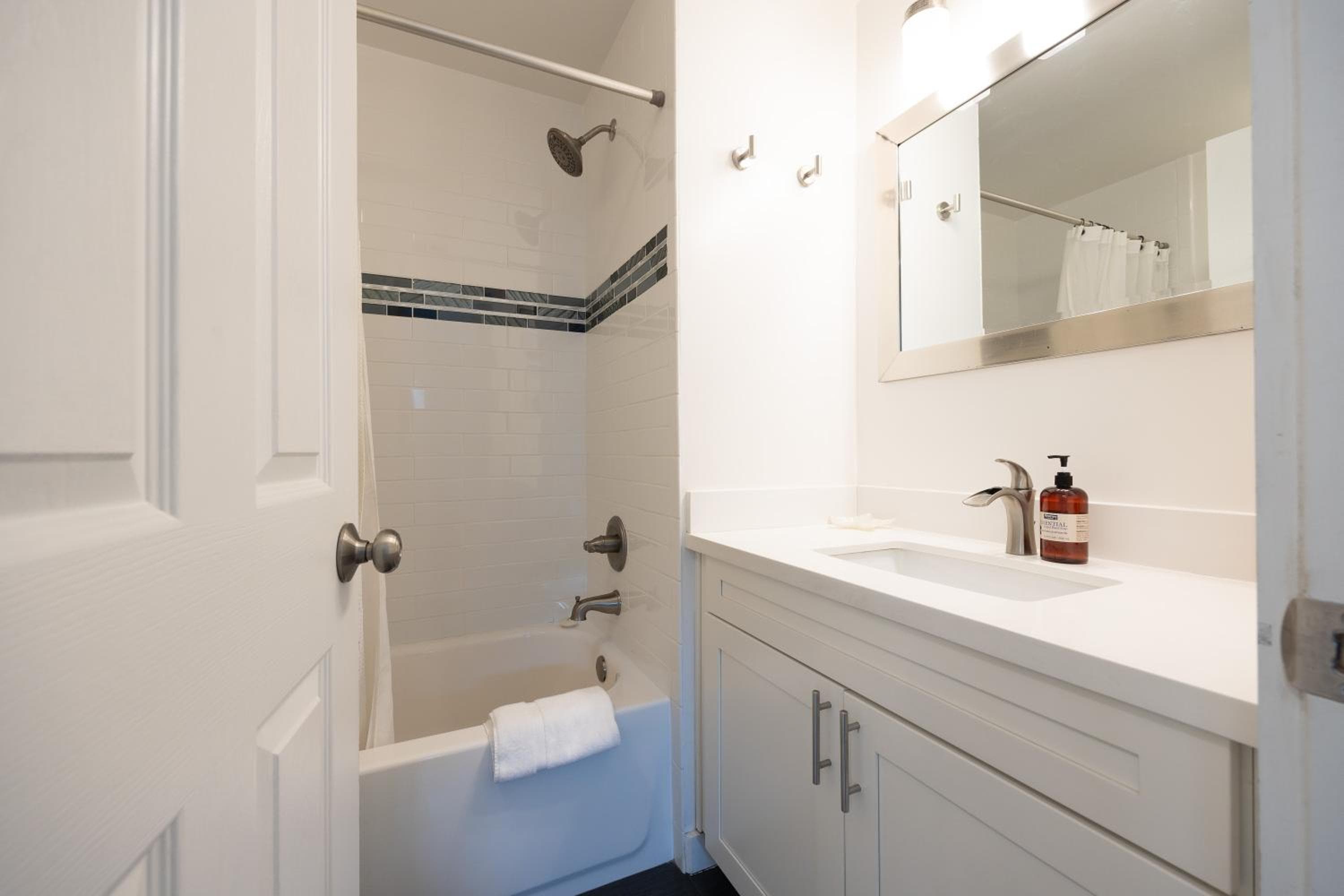 Bright Pacifica Townhouse
