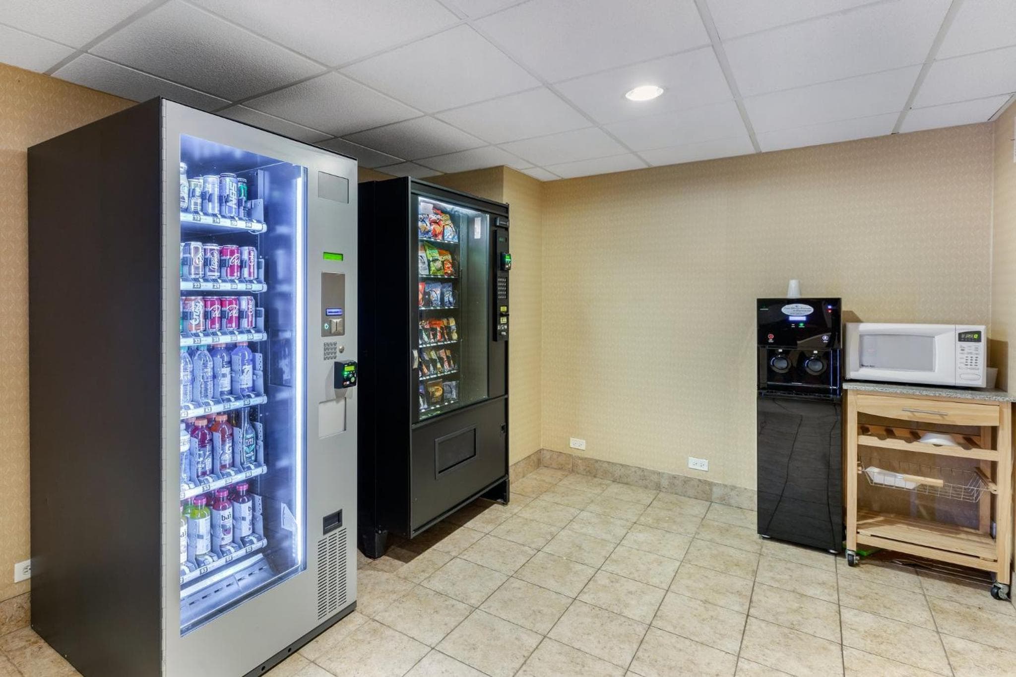 Holiday Inn Express Chicago-Downers Grove by IHG