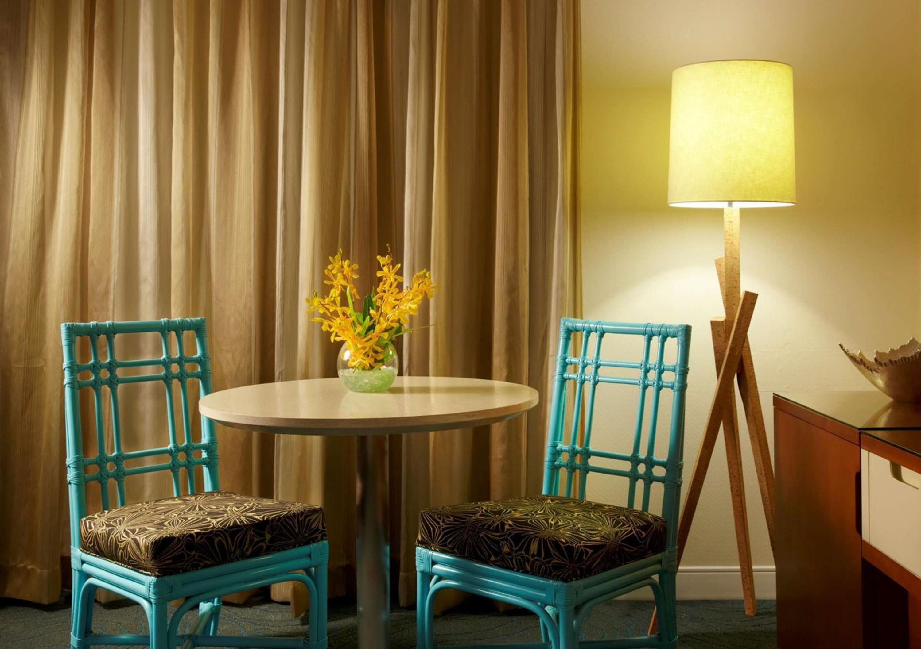 Oasis Hotel Waikiki