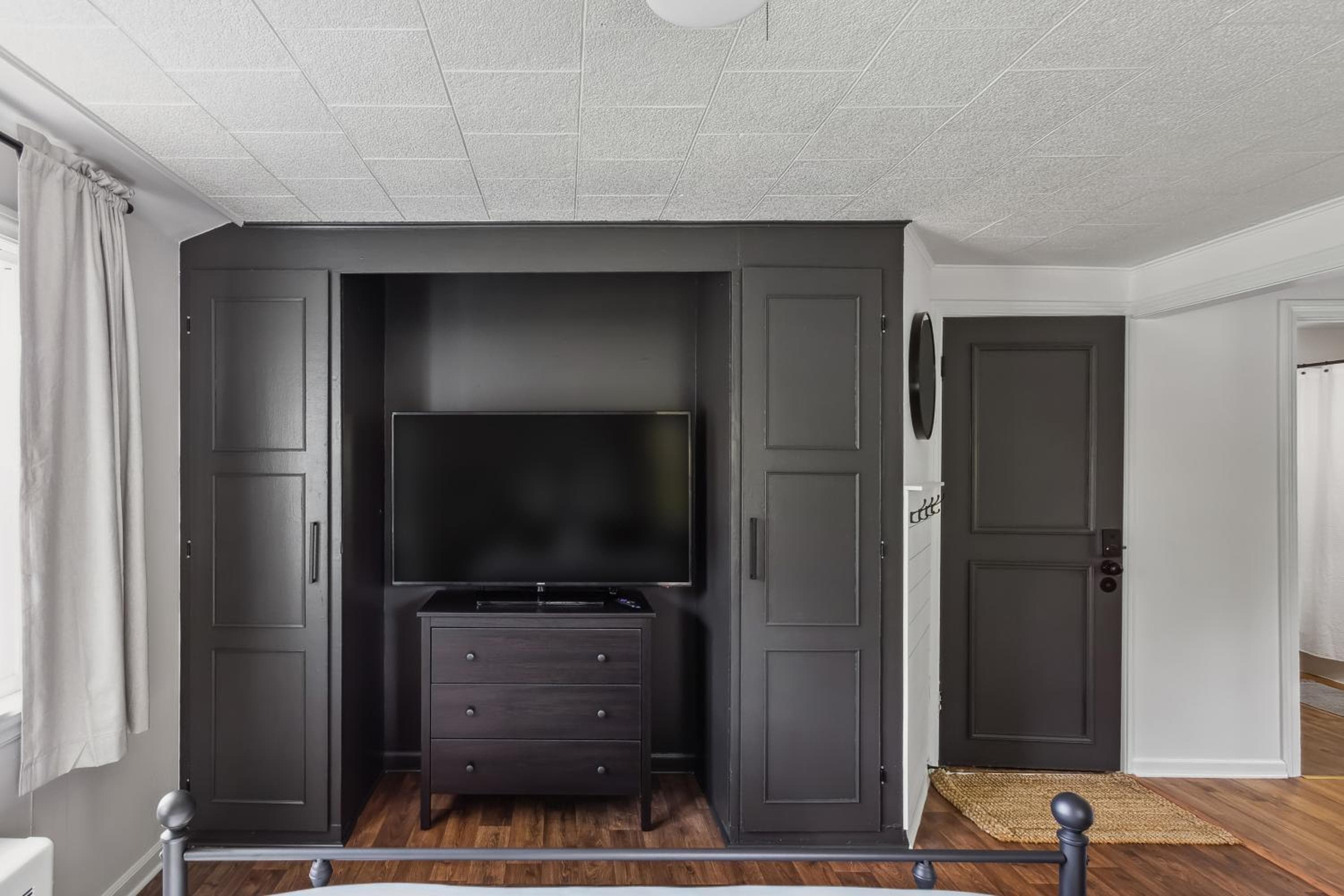 Large Private Studio Apartment