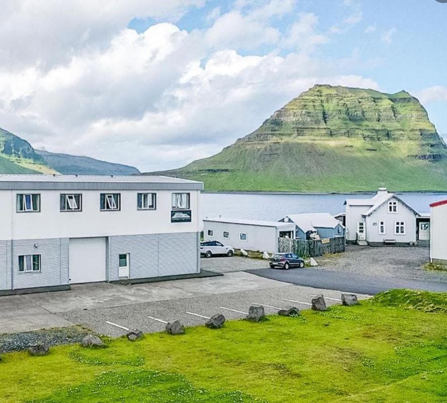 Stöð Guesthouse and apartments