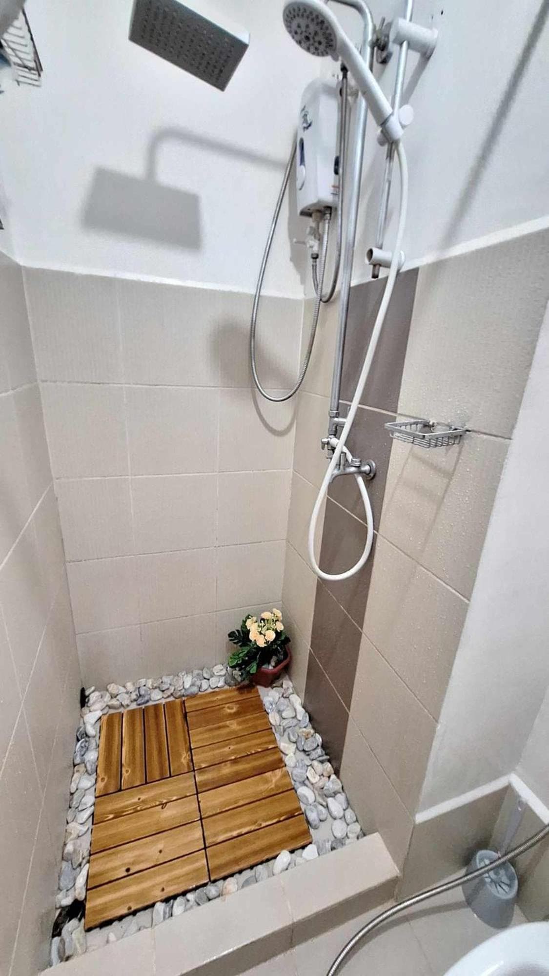 Stylish 1BR with Wifi and Queen size bed in Grace Res