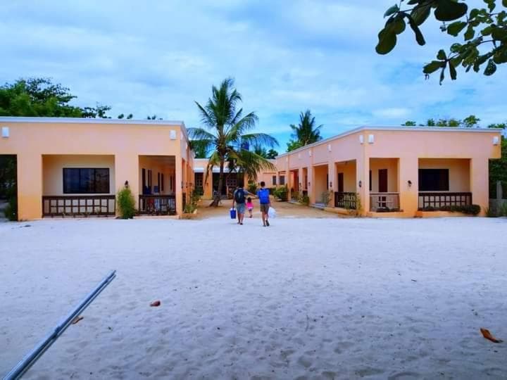 CRISOLS BEACH RESORT - MALAPASCUA ISLAND