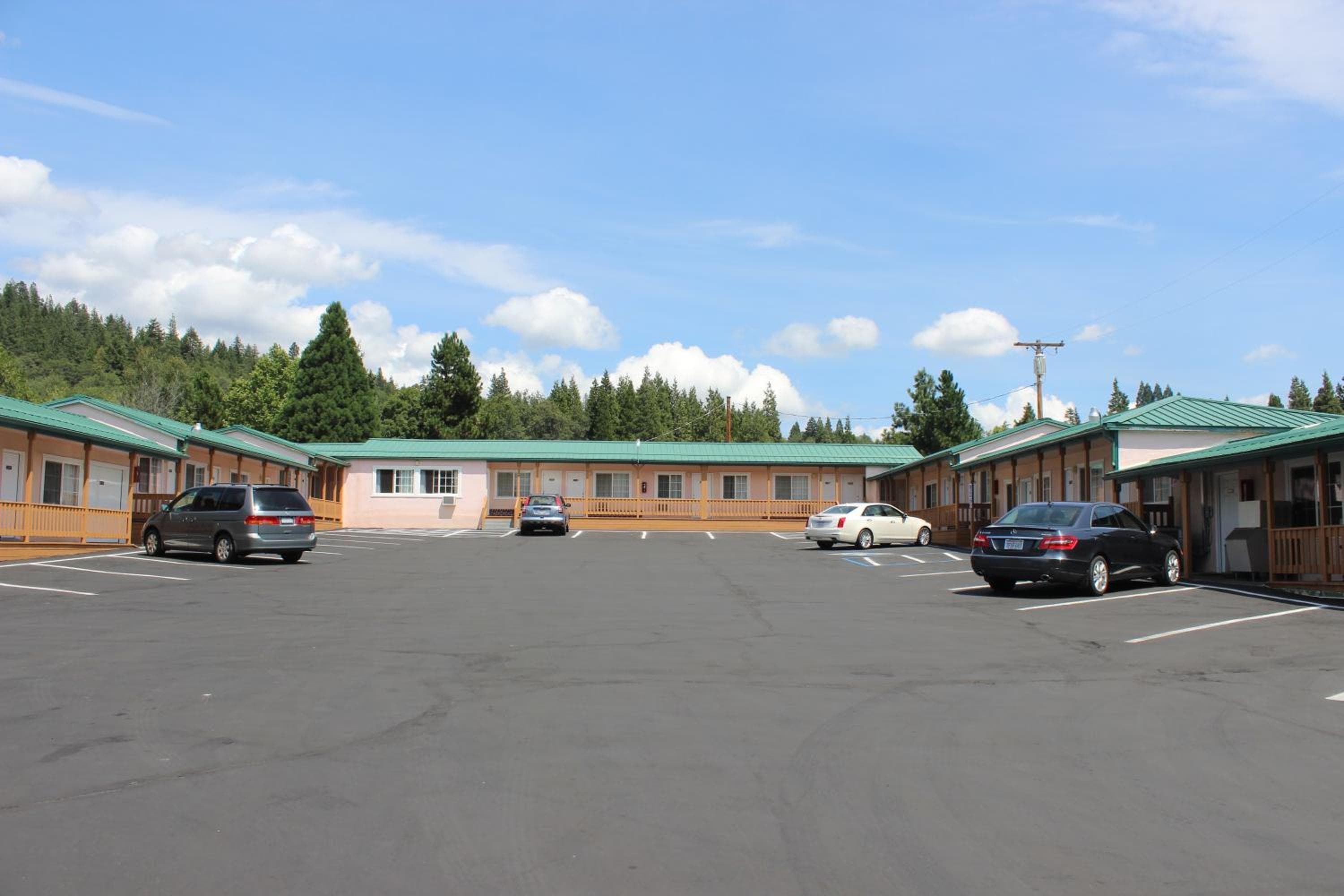 Evergreen Lodge