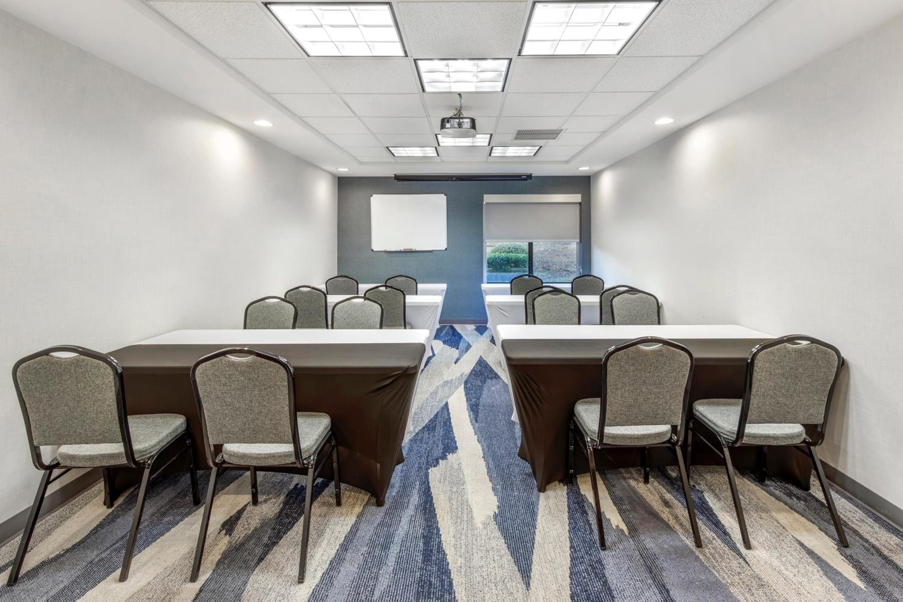 Comfort Suites Whitsett - Greensboro East