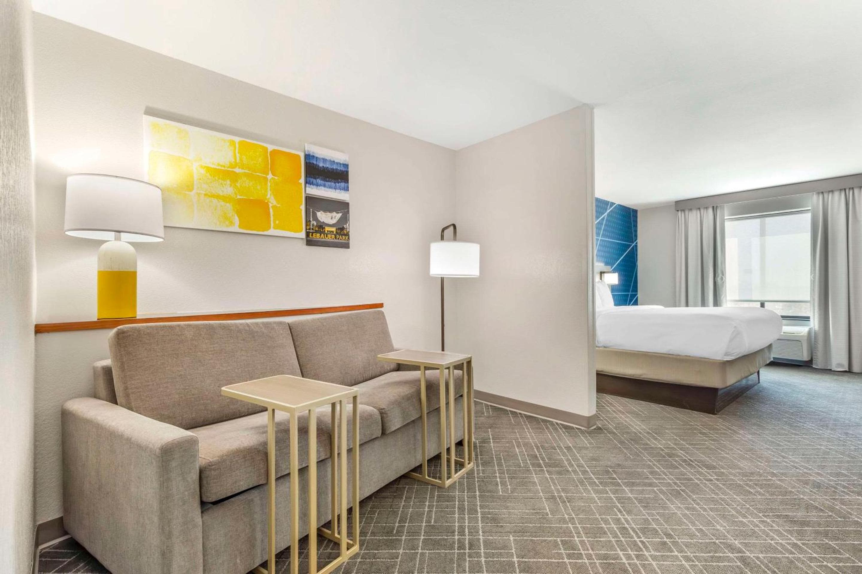 Comfort Suites Whitsett - Greensboro East