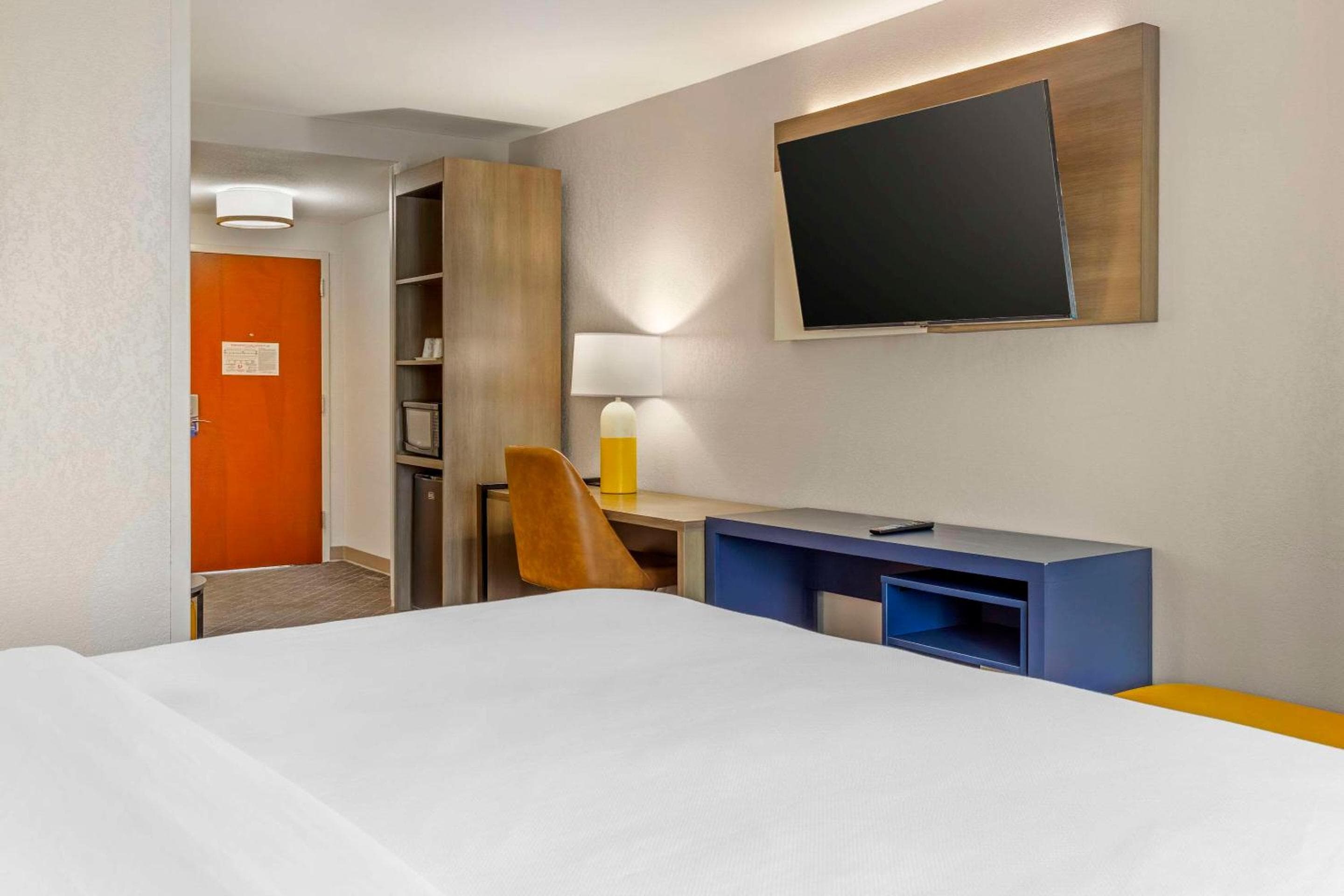 Comfort Suites Whitsett - Greensboro East