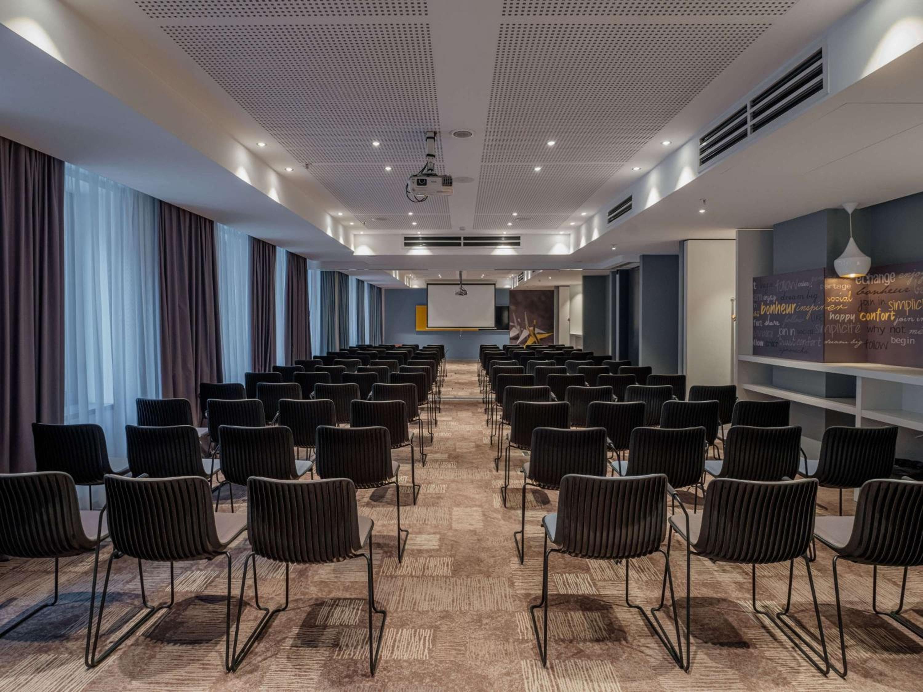 ibis Yerevan Center