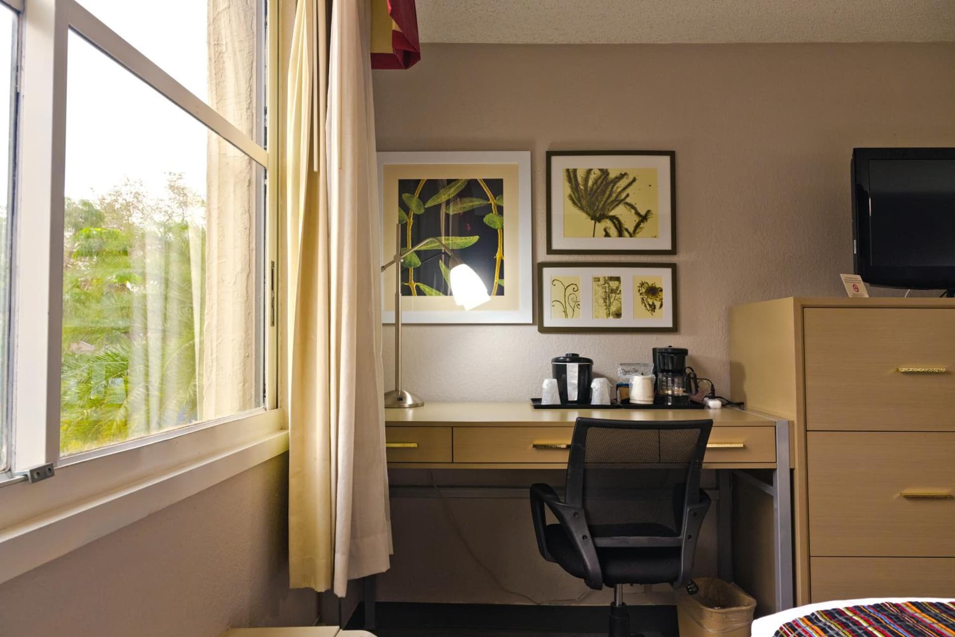 The Palms Inn & Suites Miami, Kendall, FL