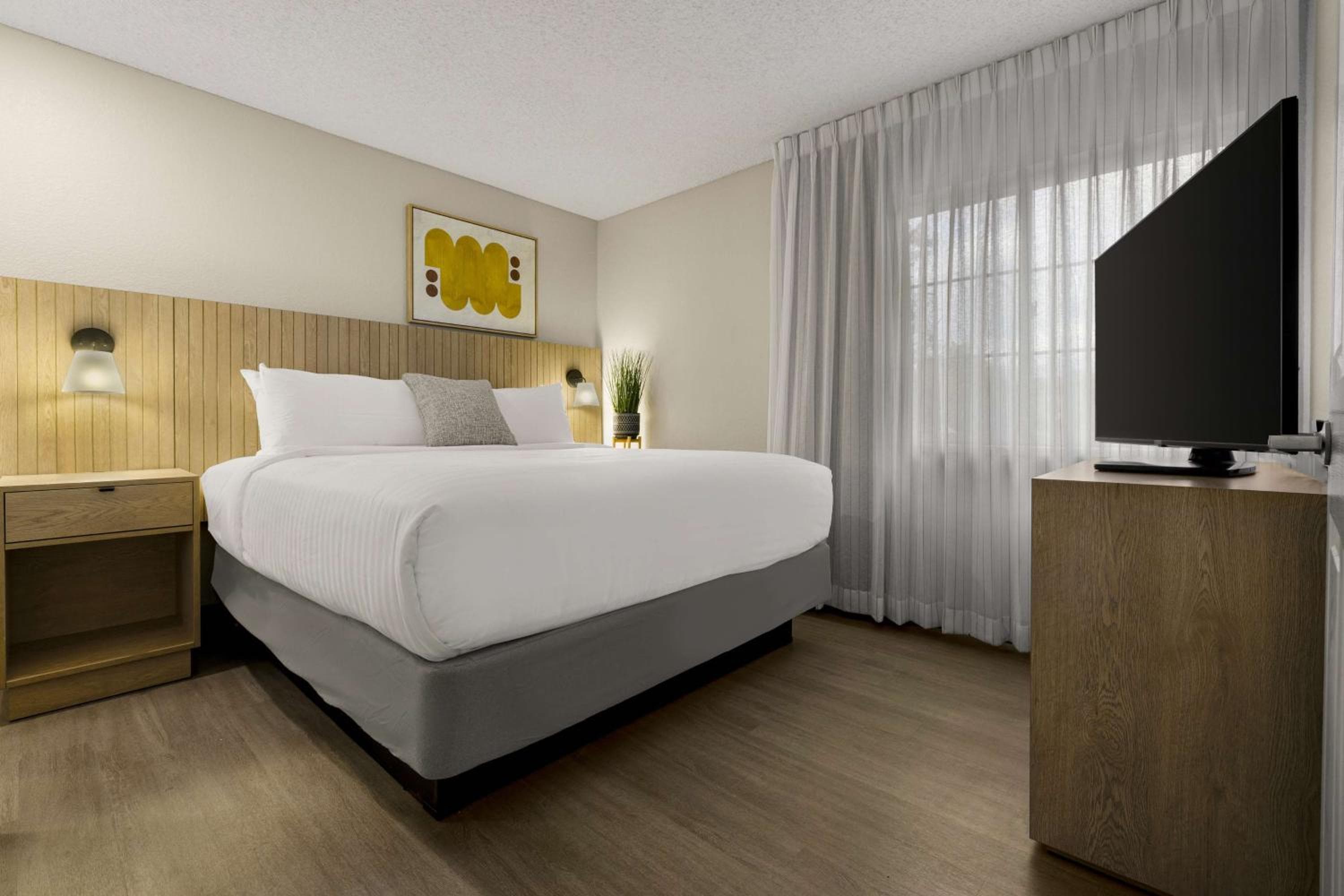 Sonesta Simply Suites Irvine East Foothill