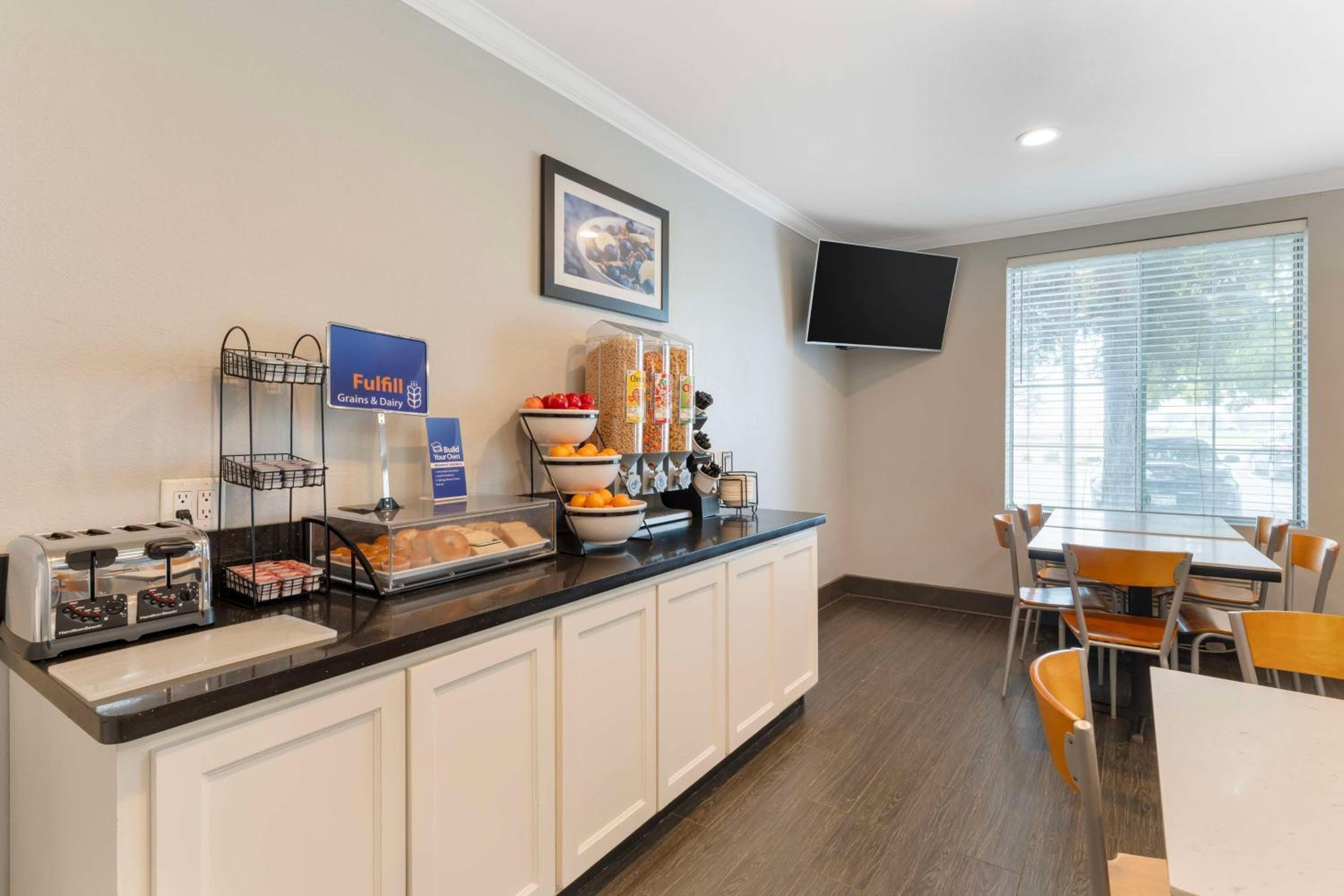 Best Western Visalia Hotel