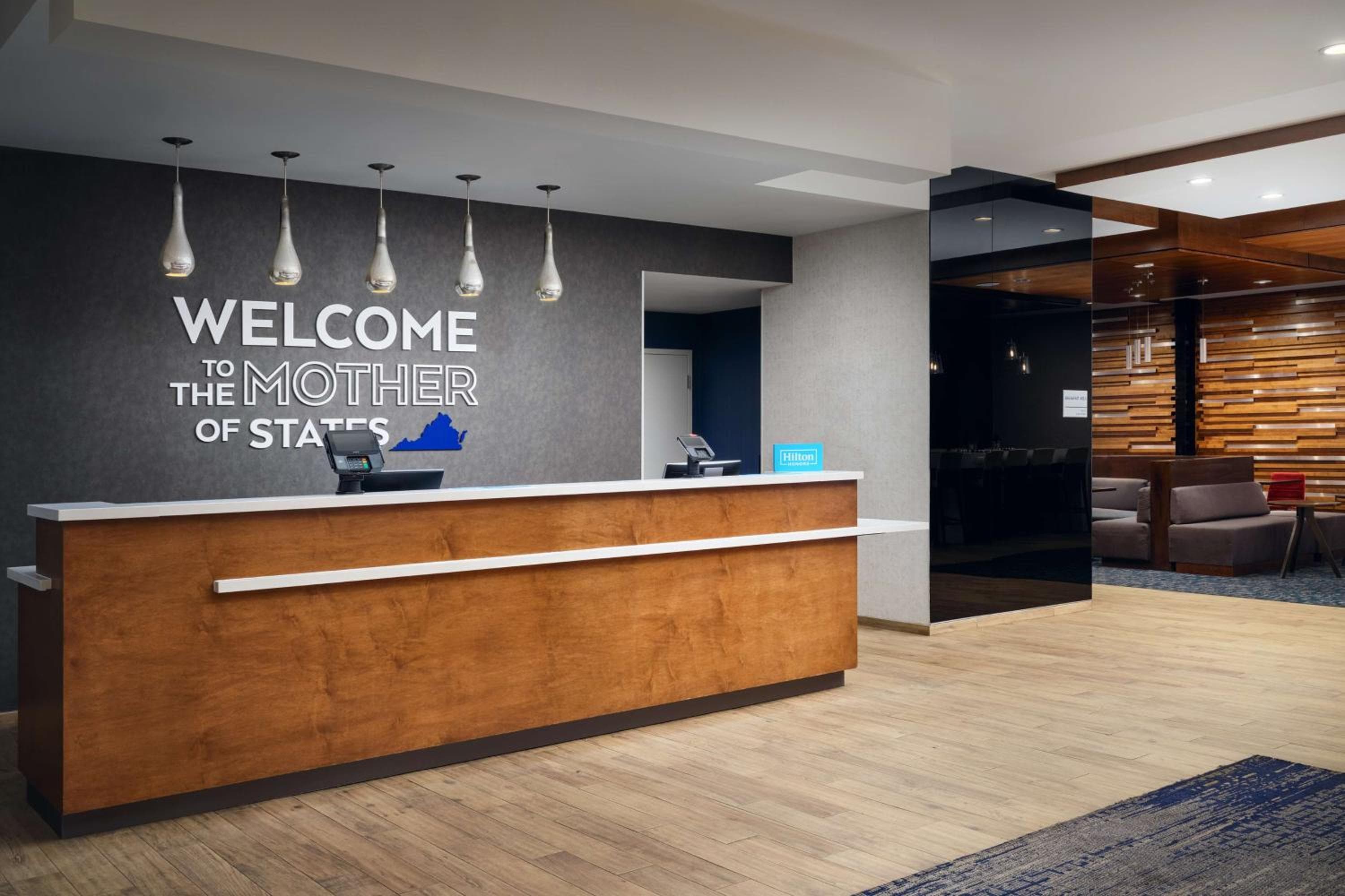 Hampton Inn & Suites - Richmond - Downtown, VA