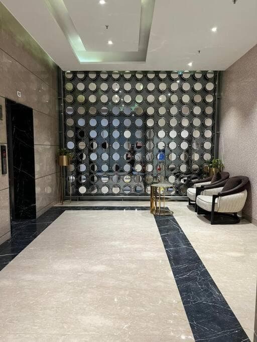 Luxury Studios Key 10