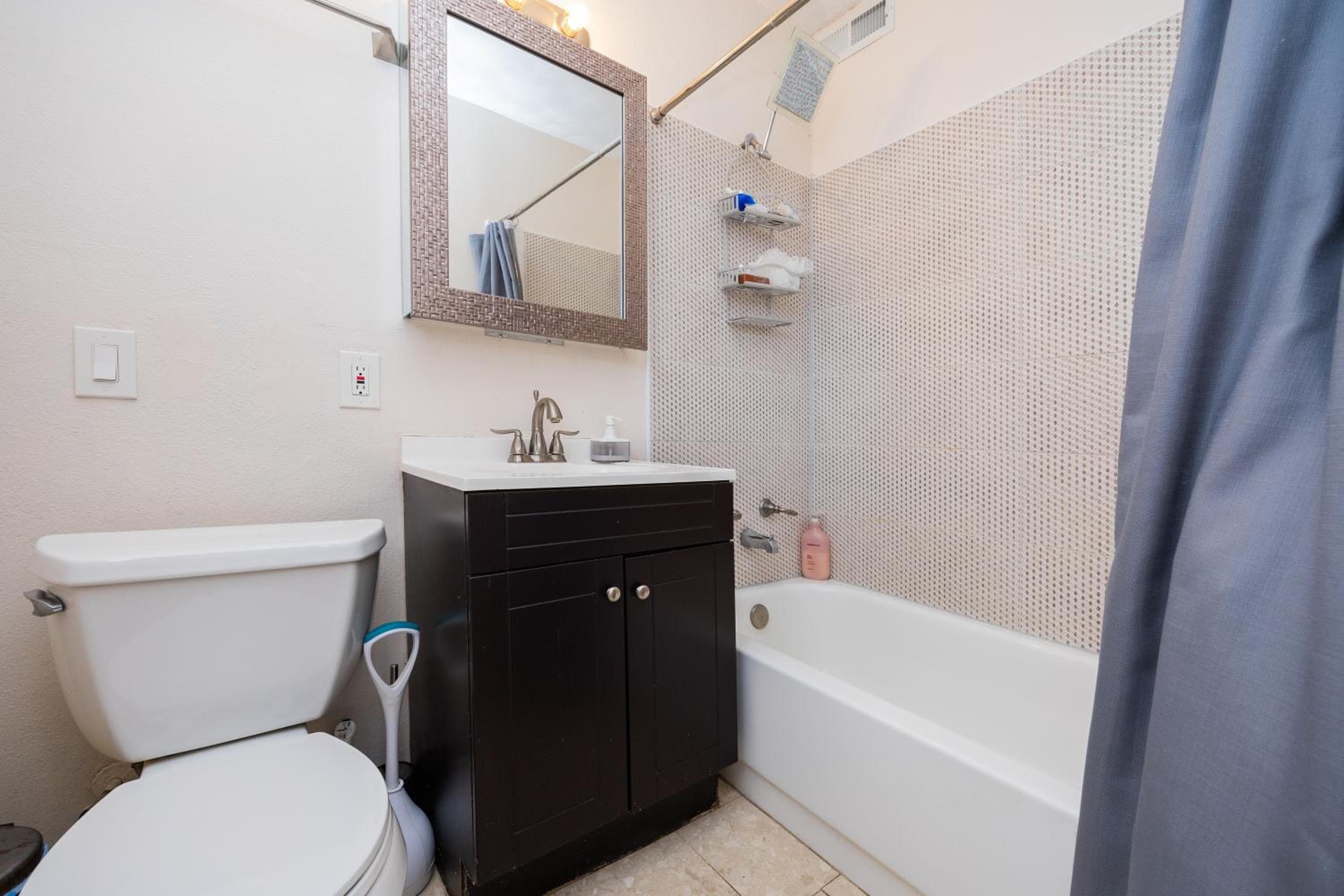 Sunny & Spacious House - Perfectly located for quick access to all of DFW
