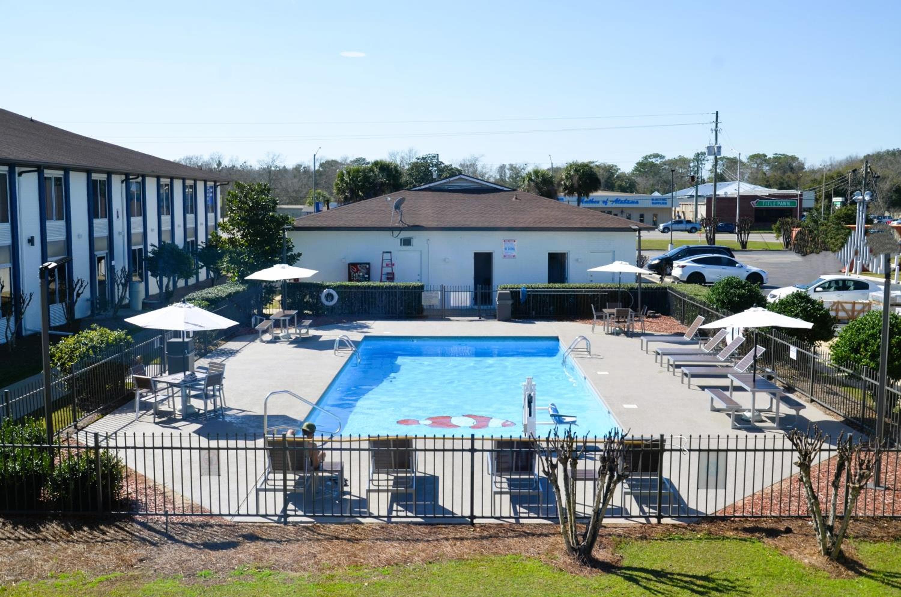 Americas Best Value Inn & Suites-Foley - Fully Renovated
