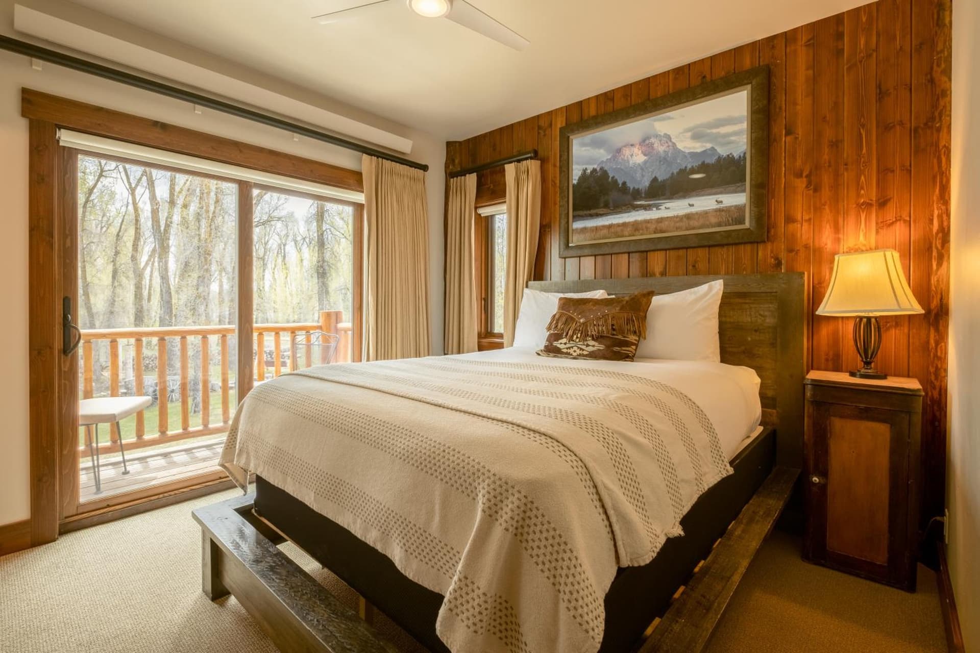 Bentwood Inn