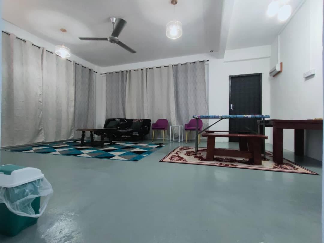 D'Aqiela Gayang Homestay