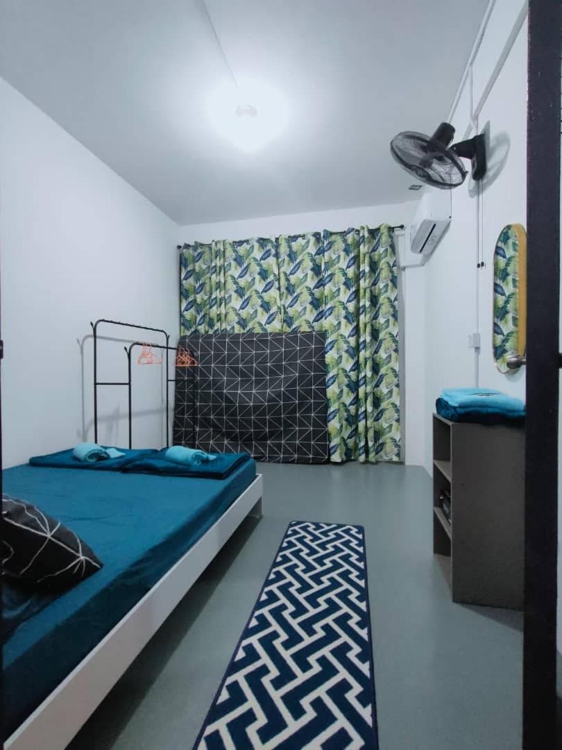 D'Aqiela Gayang Homestay