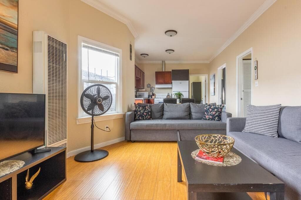 Entire apartment in Oakland