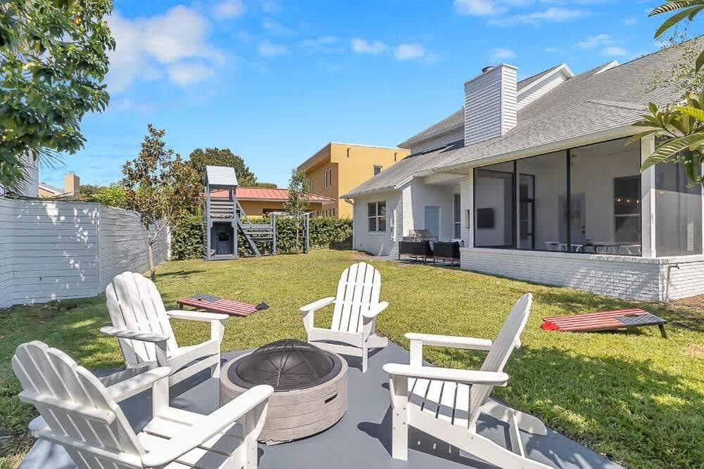 AquaTerra Heated Pool Beachside and Game Room