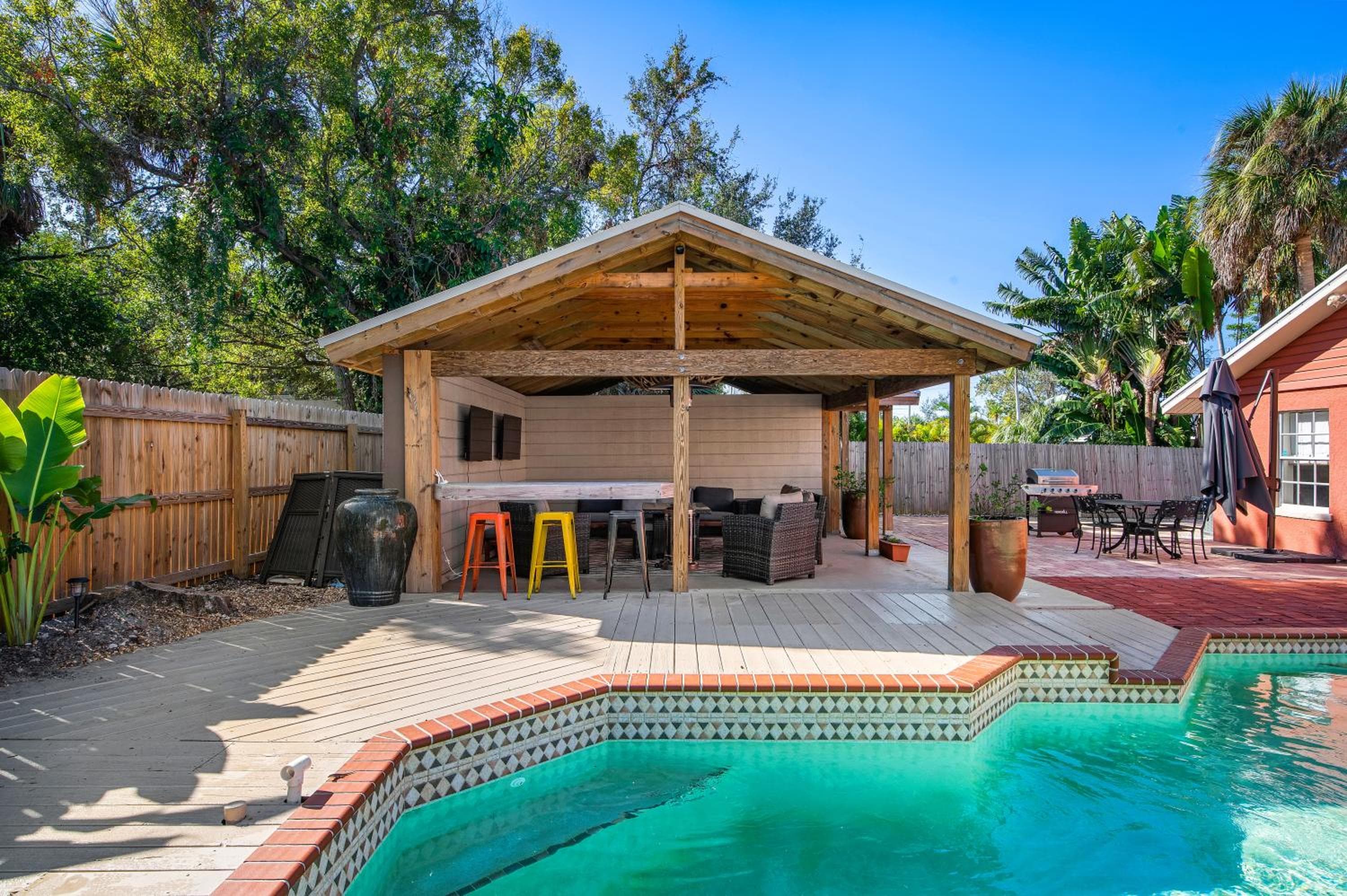 Villa Bella! Amazing pool home with cabana just minutes from downtown!