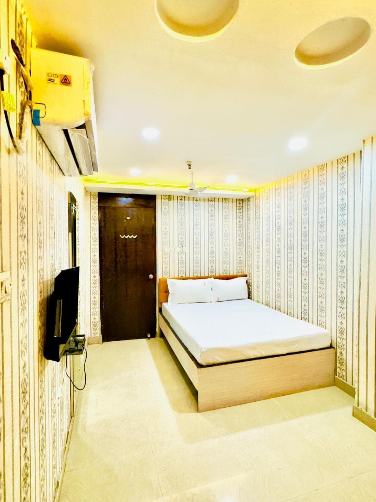 Hotel Diamond inn @Esplanade