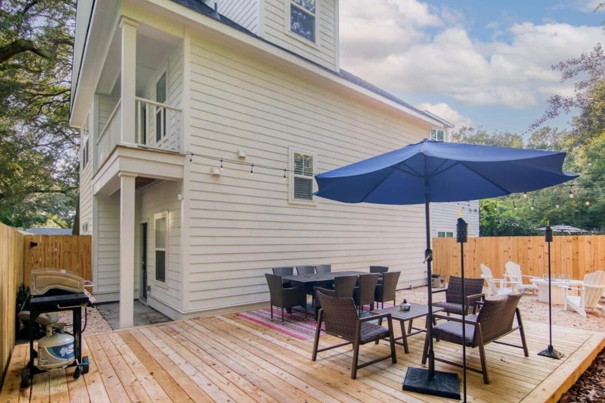 Southern Charming New Home-Mins to Beach & DT