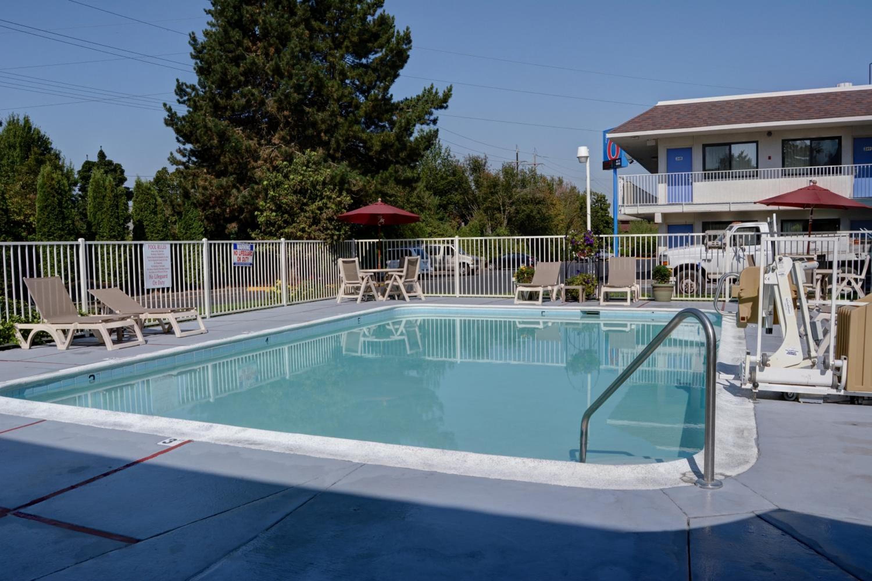 Motel 6-Springfield, OR - Eugene North
