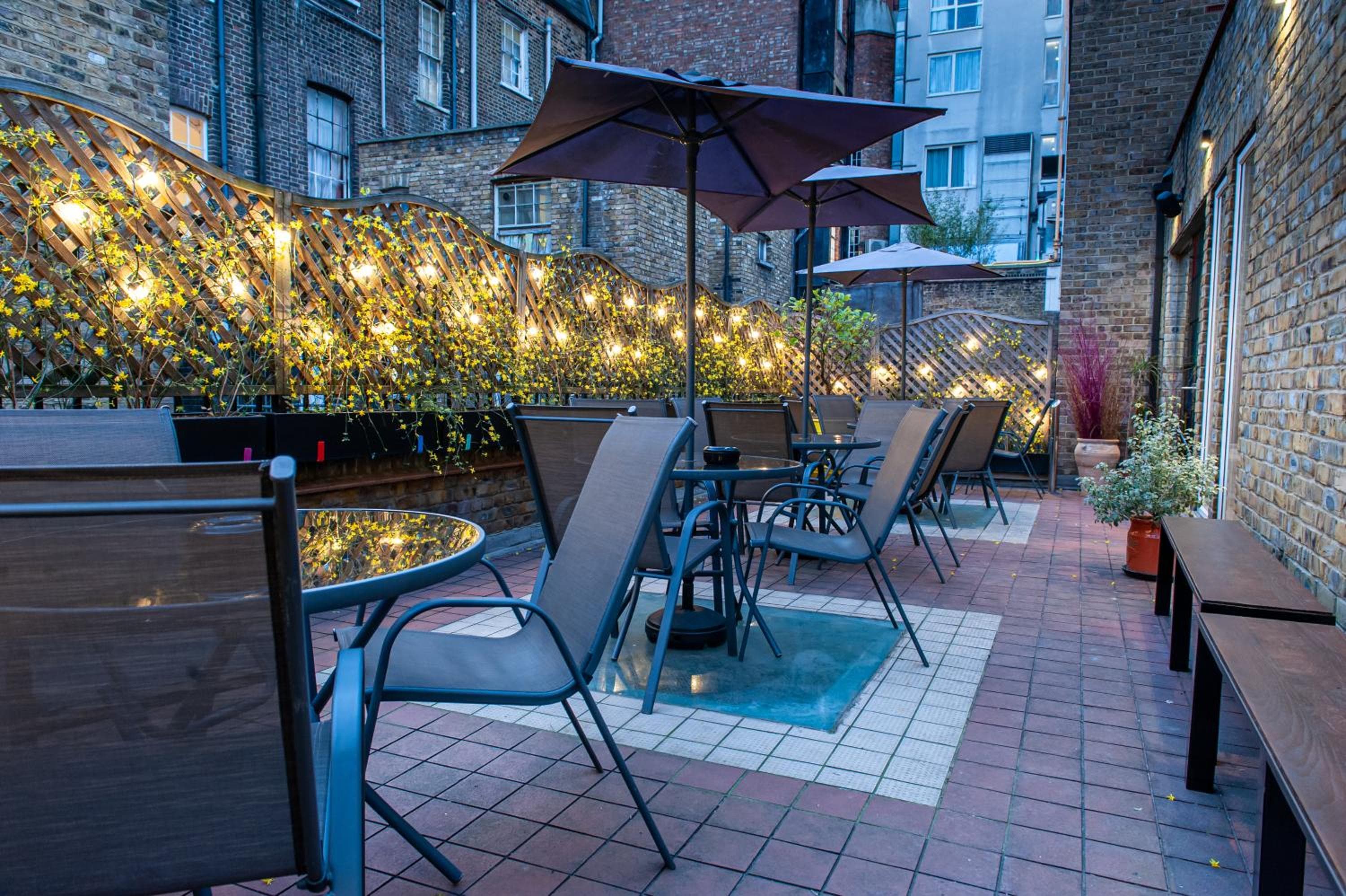 outdoor bbq area