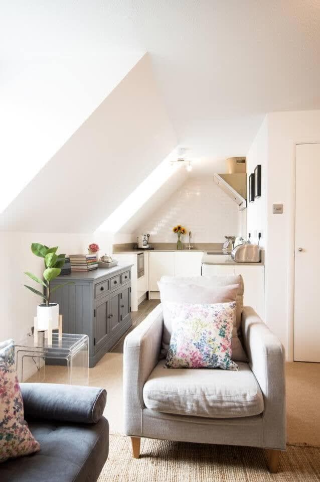 Modern Apartment in the Heart of Oxford with Secure Underground Parking