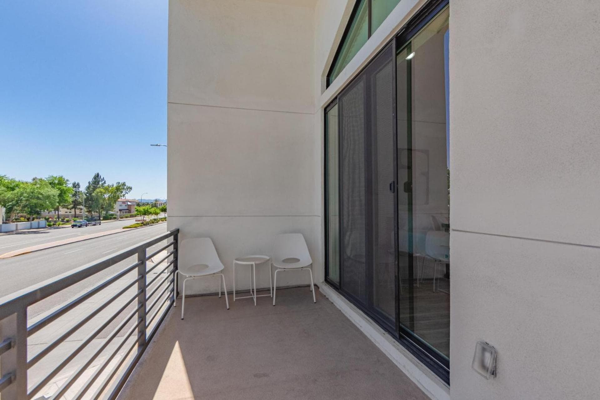 Chandler Cheers - 2 Downtown Chandler Homes - Community Pool